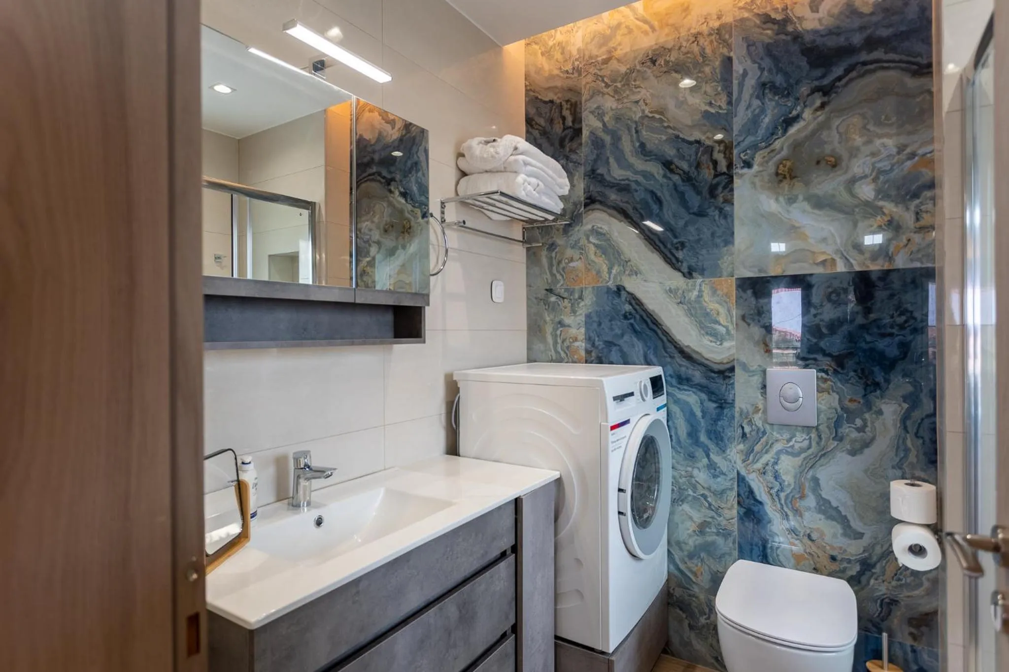 Toilet in Akti Vigla Apartments