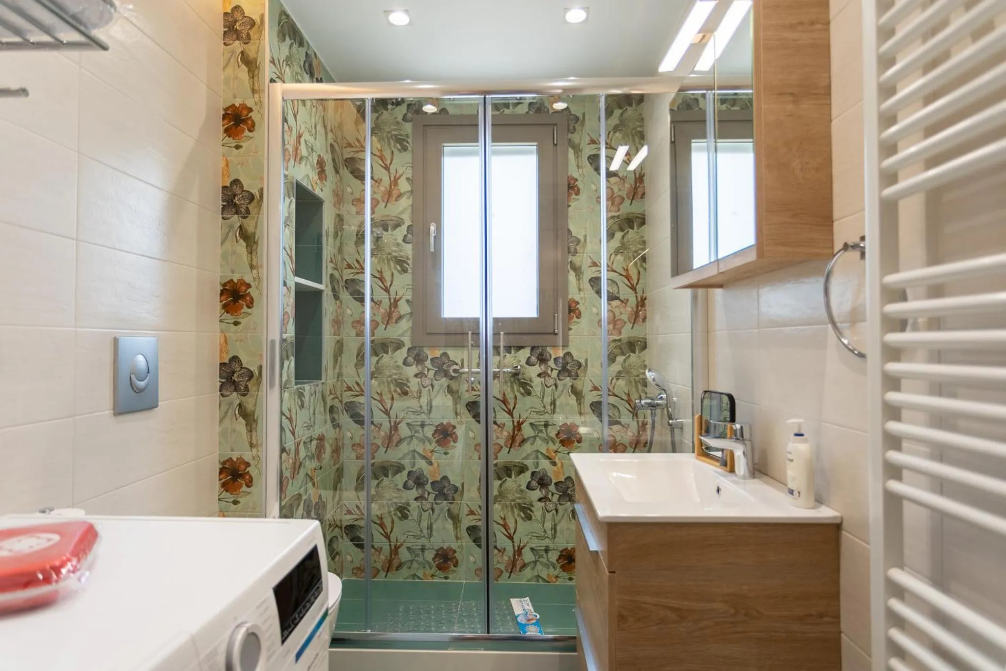 Shower in Akti Vigla Apartments