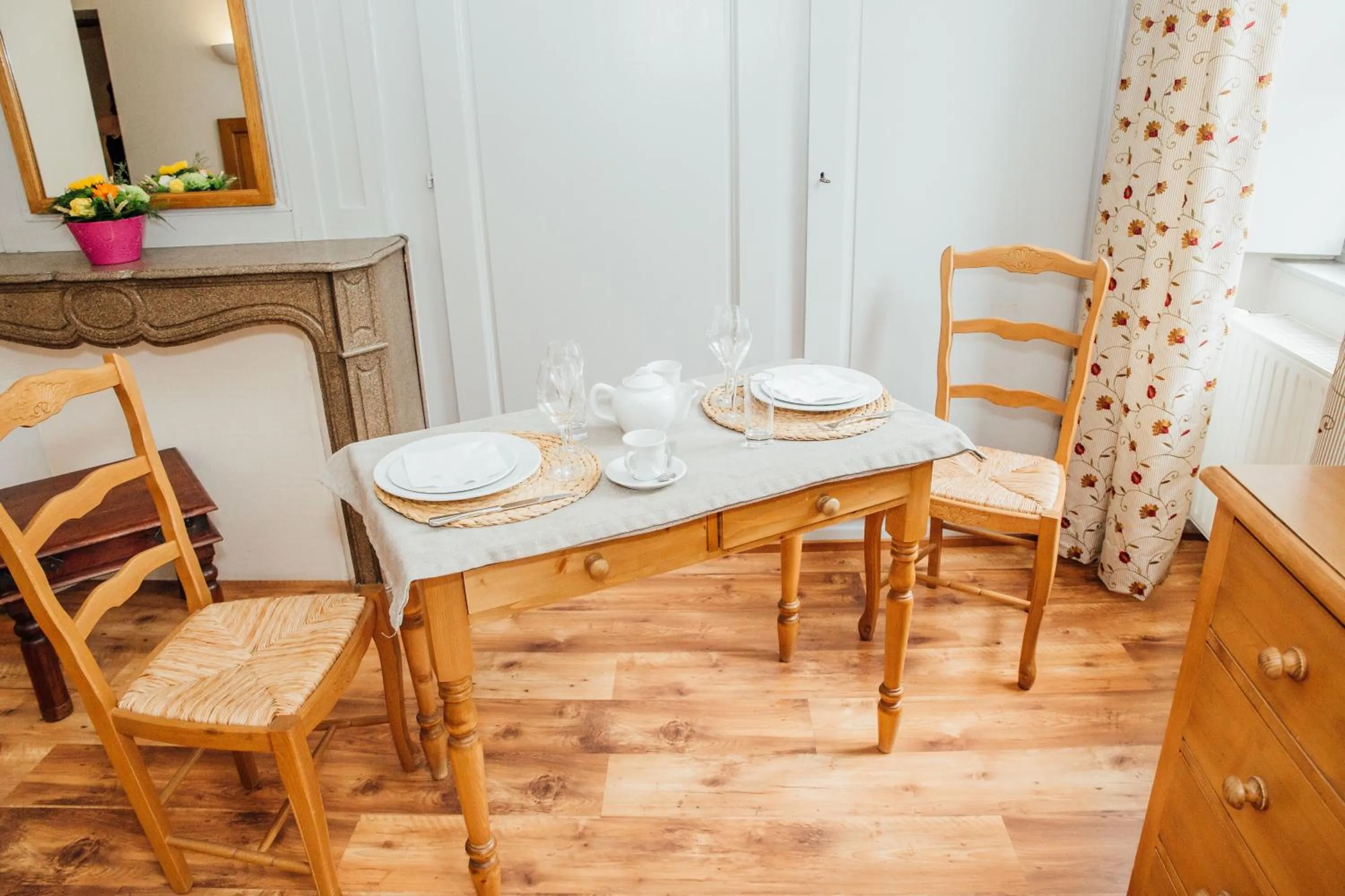 Seating area in Appart Hotel Charles Sander