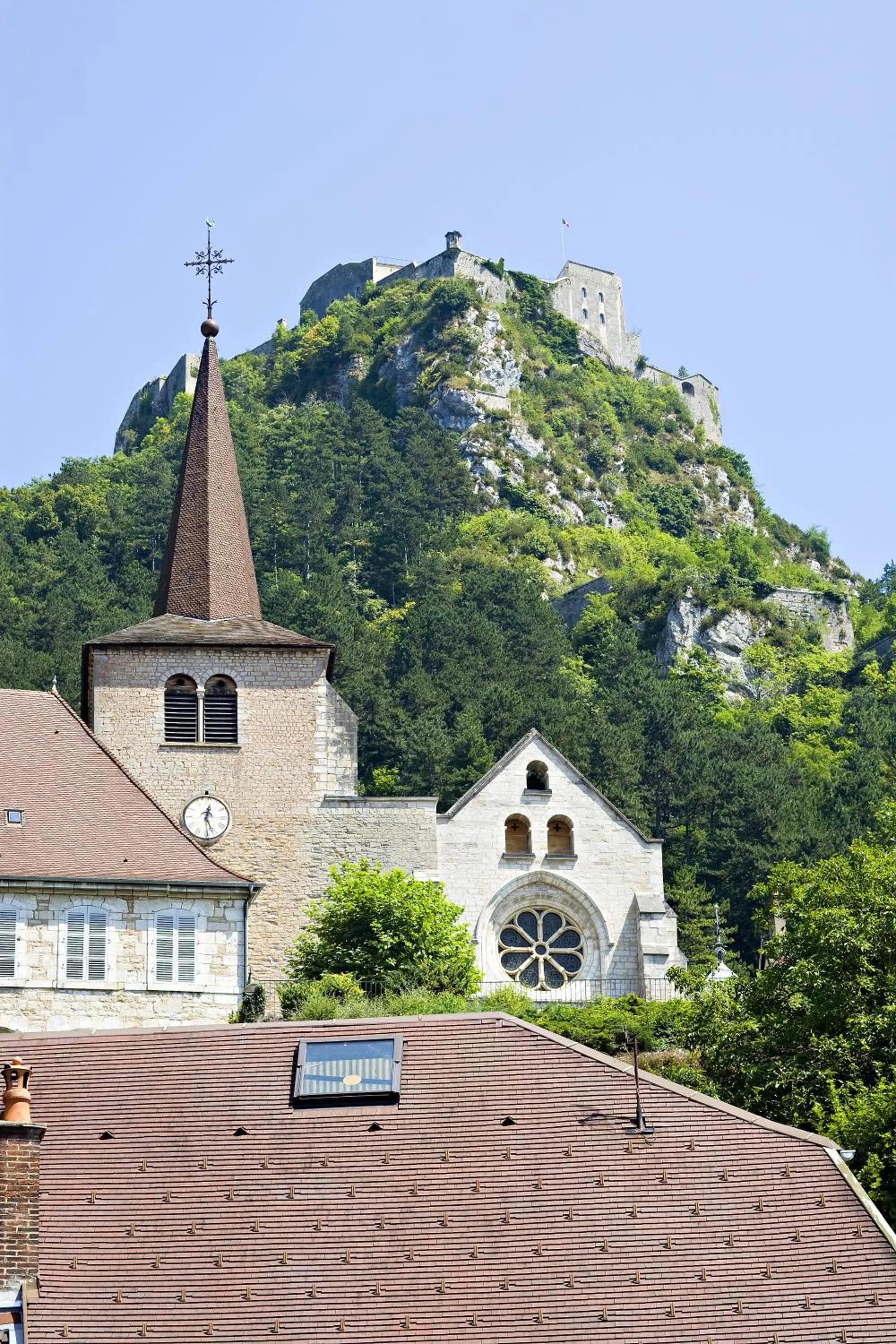 Nearby landmark in Appart Hotel Charles Sander