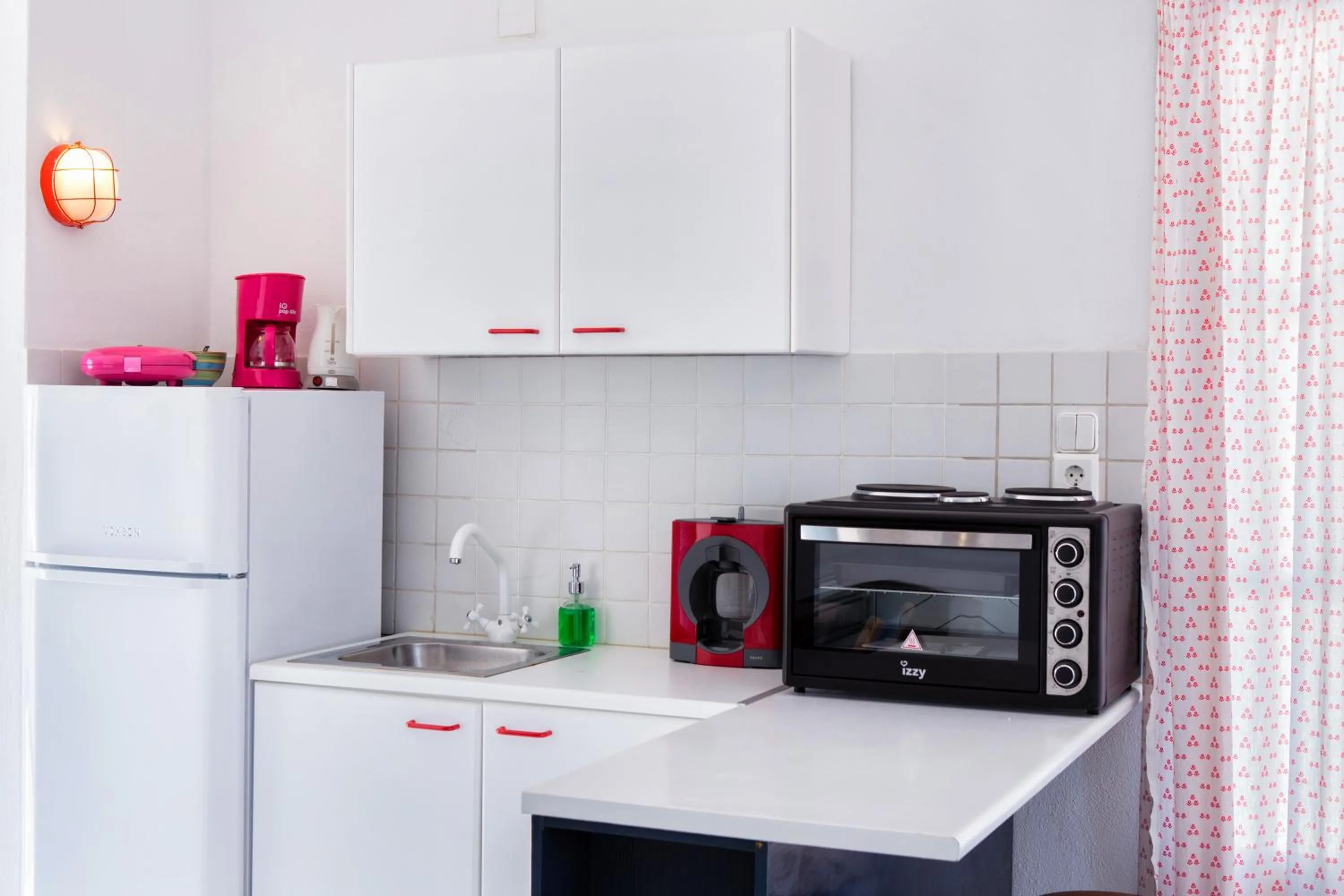 Coffee/tea facilities in Fivos Apartments