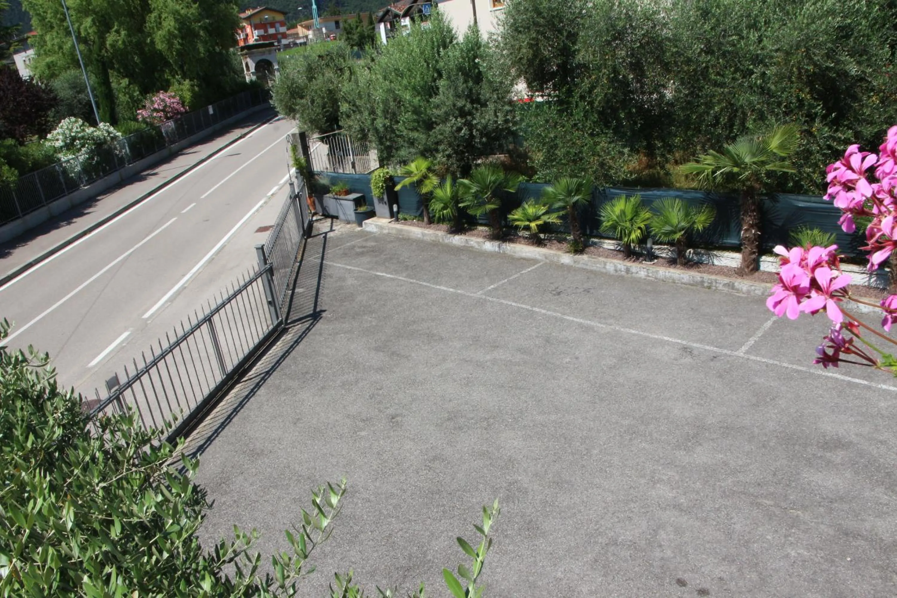 Parking in B&B Casa Wanda since 1999