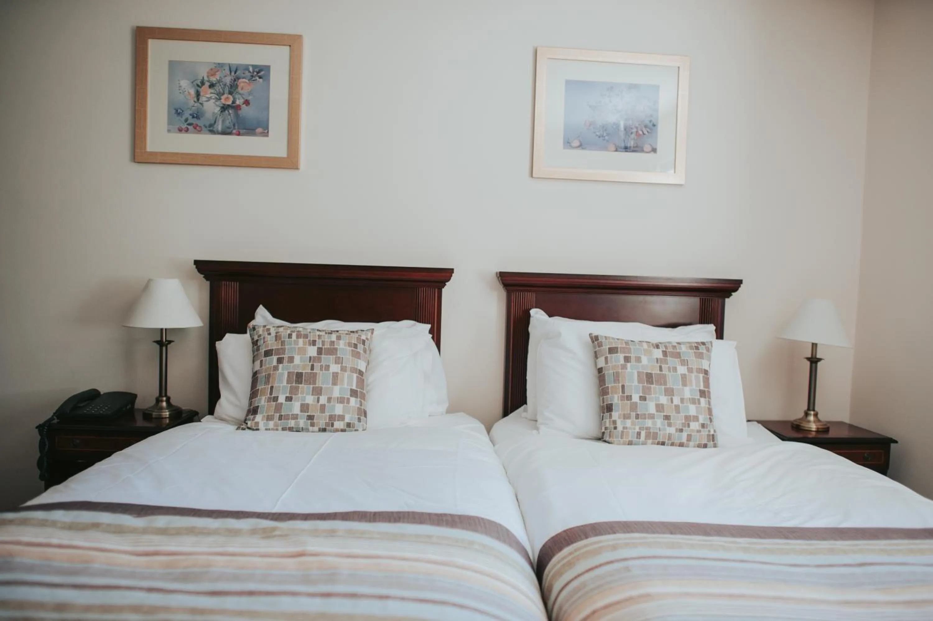 Bedroom, Bed in The Lordleaze Hotel And Restaurant