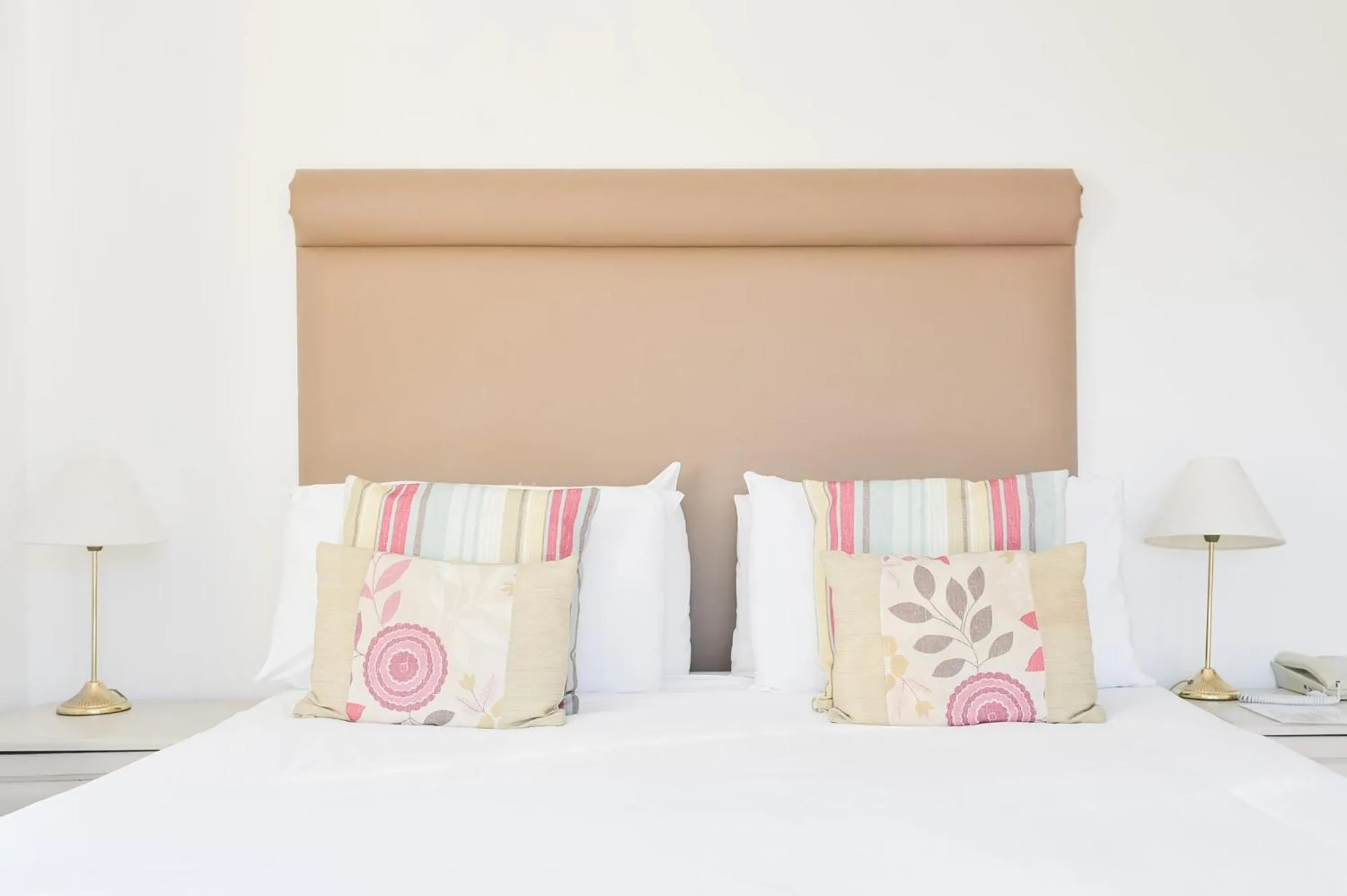 Bedroom, Bed in The Lordleaze Hotel And Restaurant