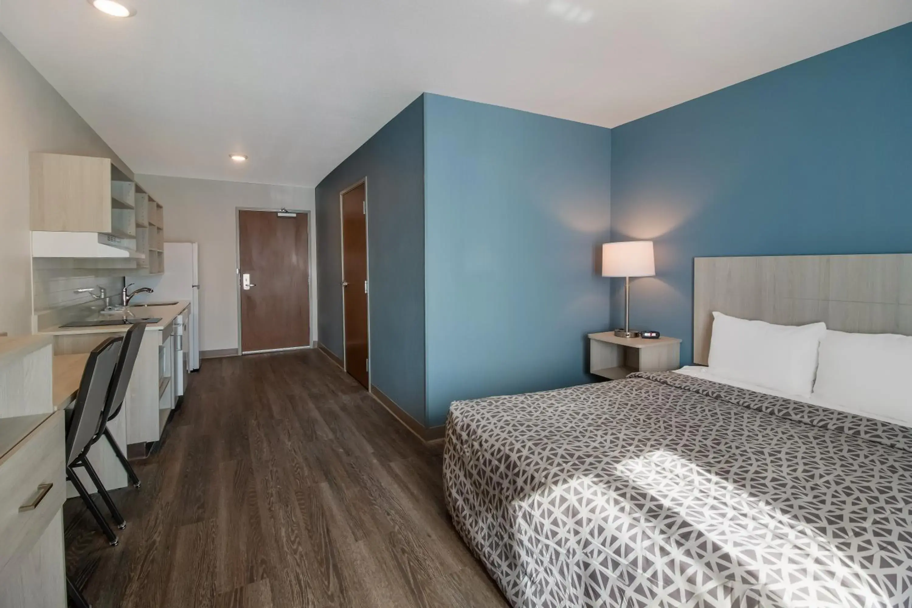 WoodSpring Suites Fort Myers - Cape Coral WoodSpring Suites Fort Myers - Cape Coral