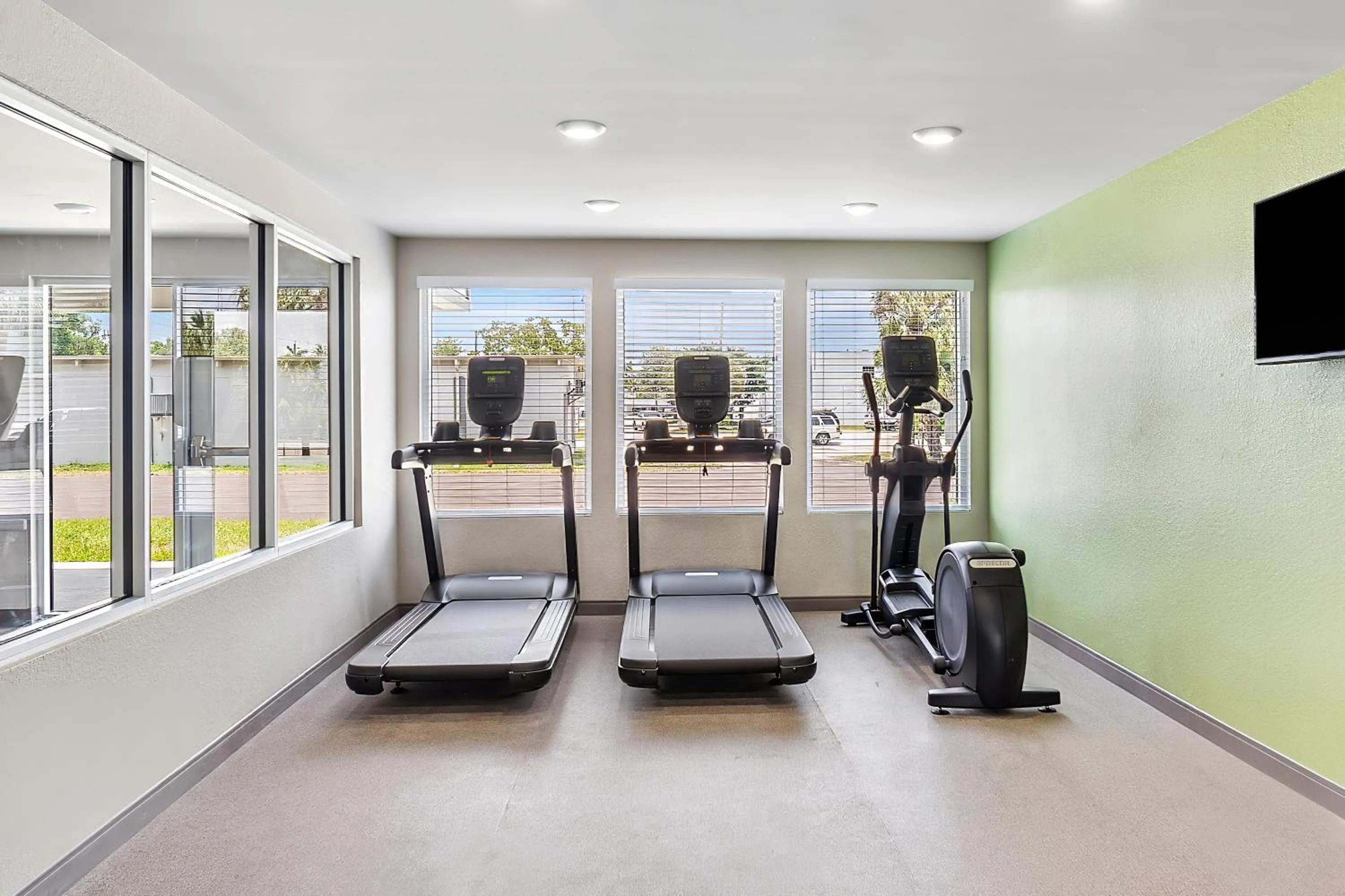 Fitness centre/facilities in WoodSpring Suites Fort Myers - Cape Coral