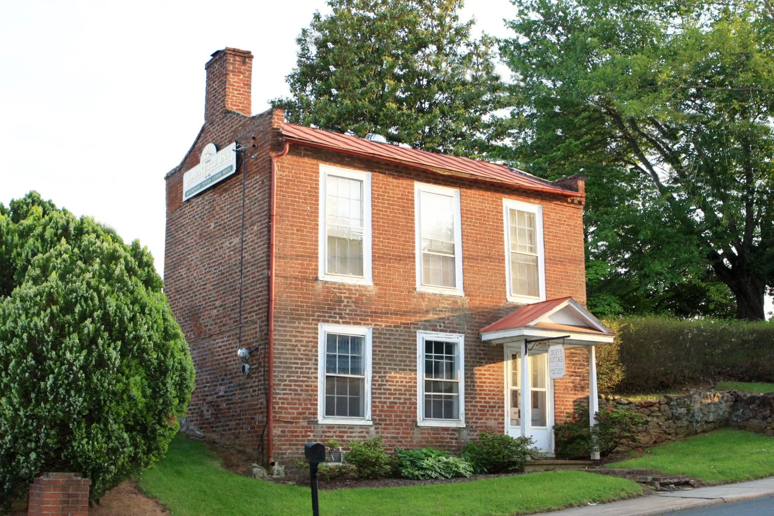 The Lafayette Inn & Restaurant