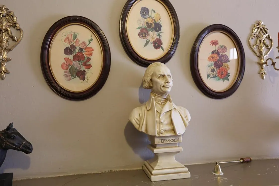 The Lafayette Inn & Restaurant