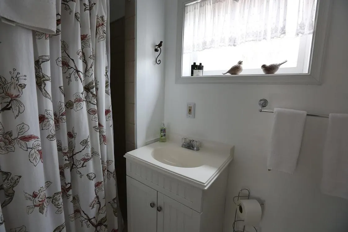 The Lafayette Inn & Restaurant