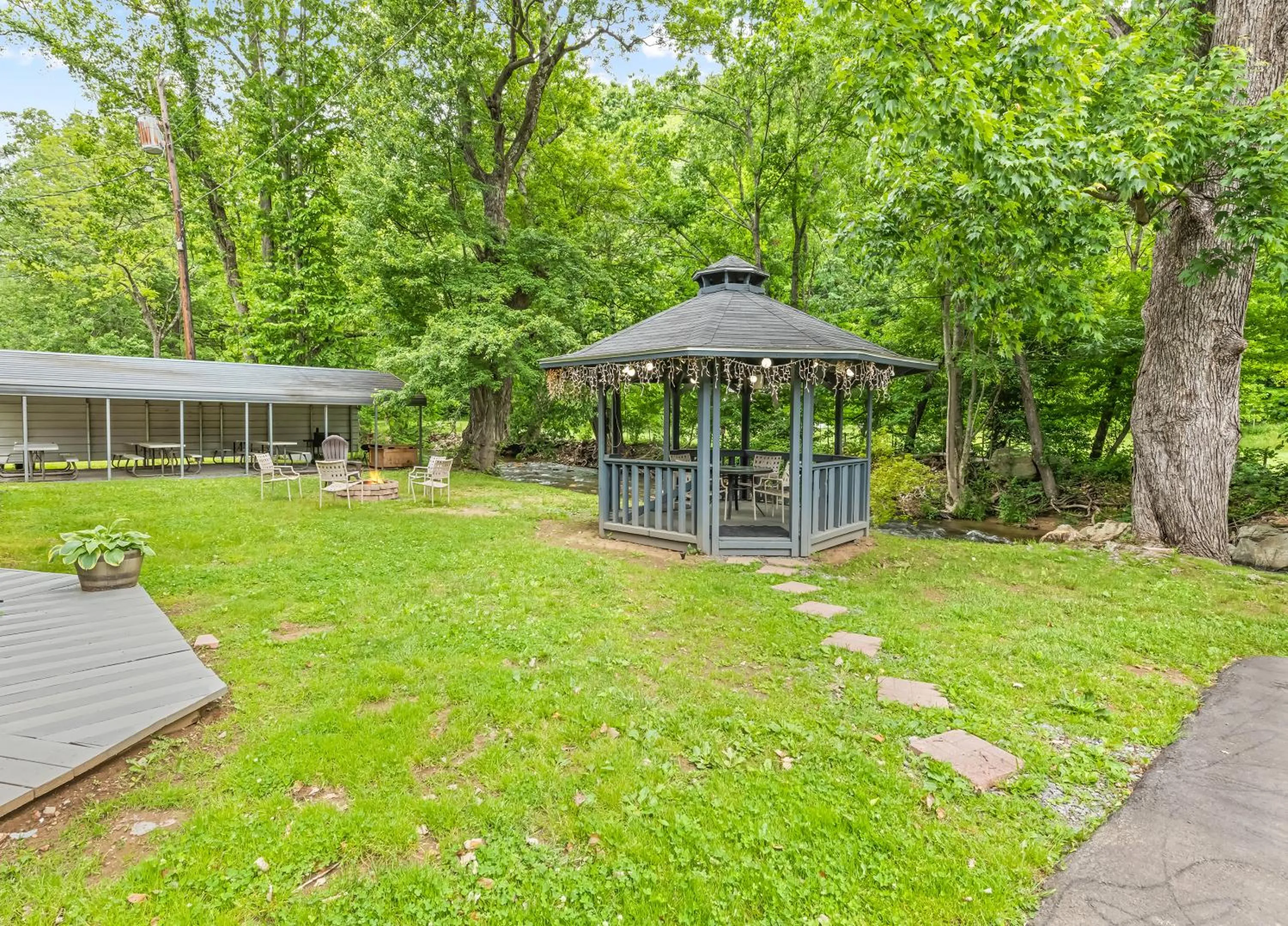 Natural landscape in The Valley Inn