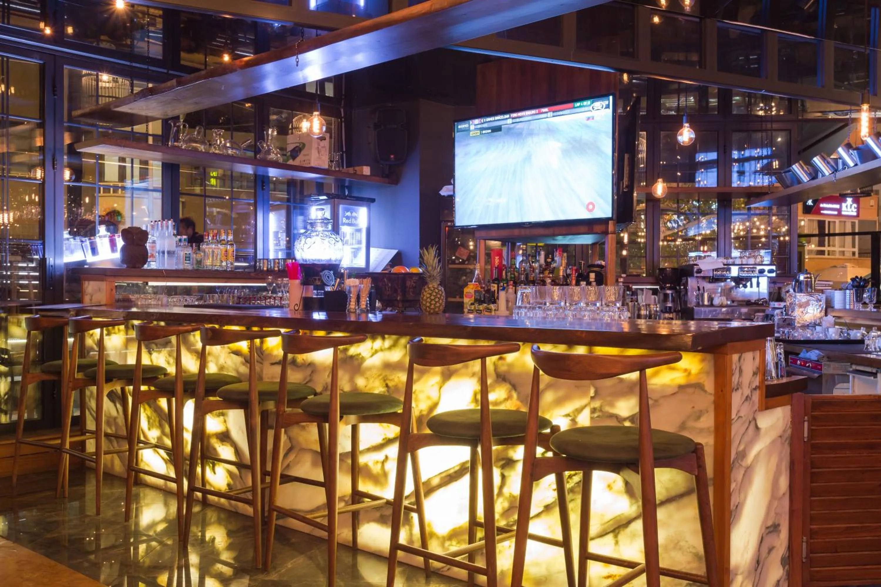 Lounge or bar in Check Inn Suite Hotel & SPA