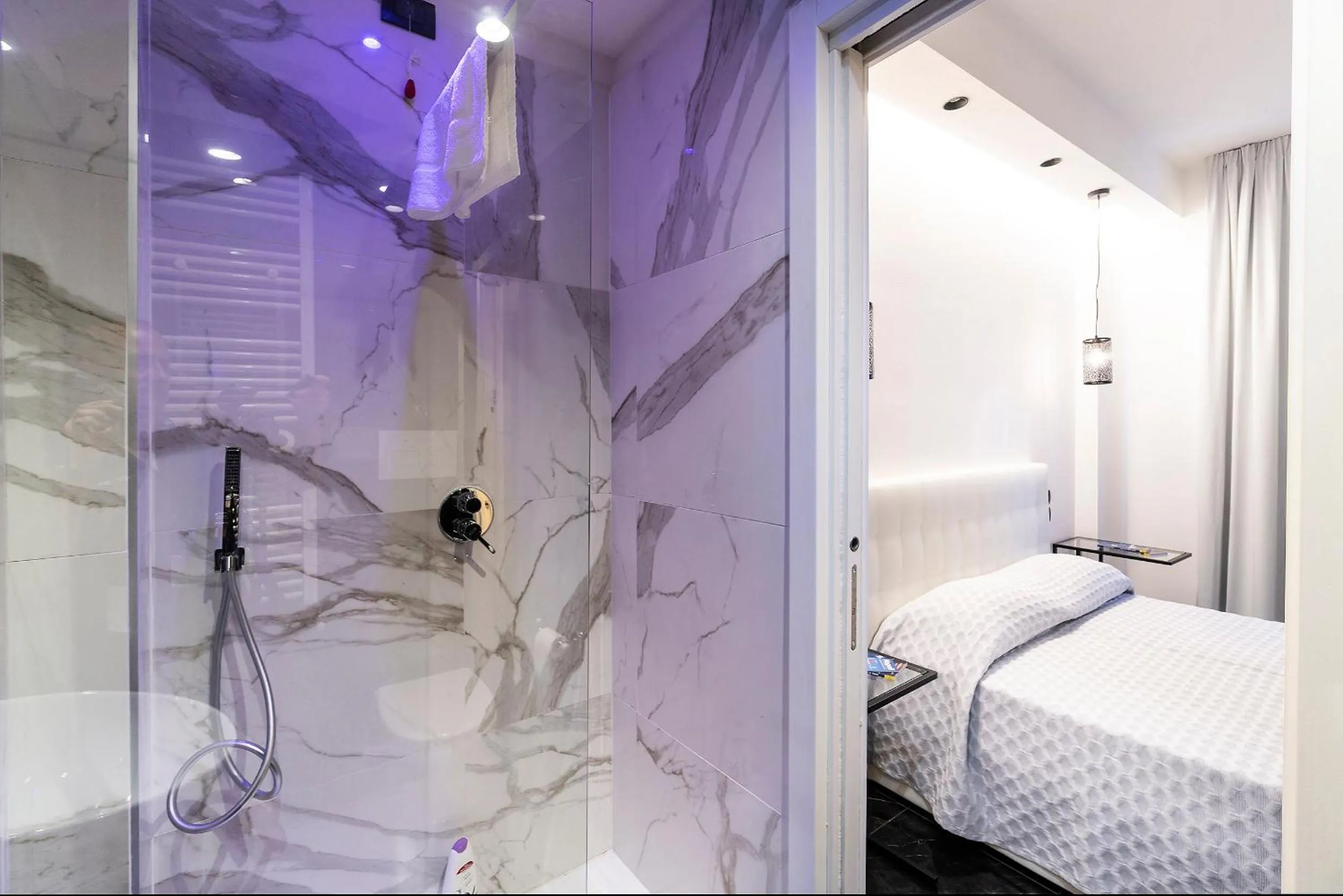 Toilet, Bed in Chez Anna B&B - Adults only