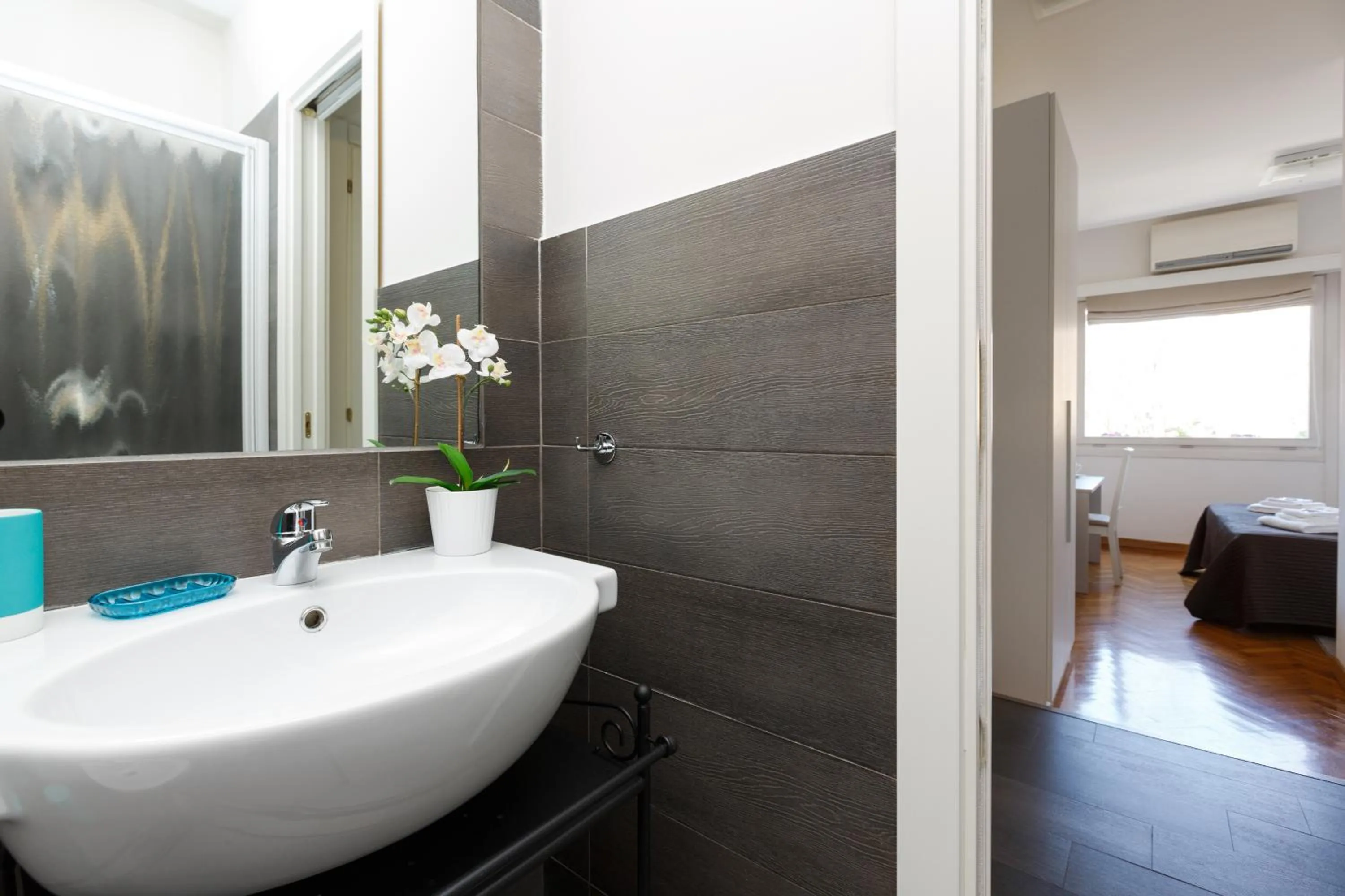 Bathroom in Roma Trastevere Relais Guest House