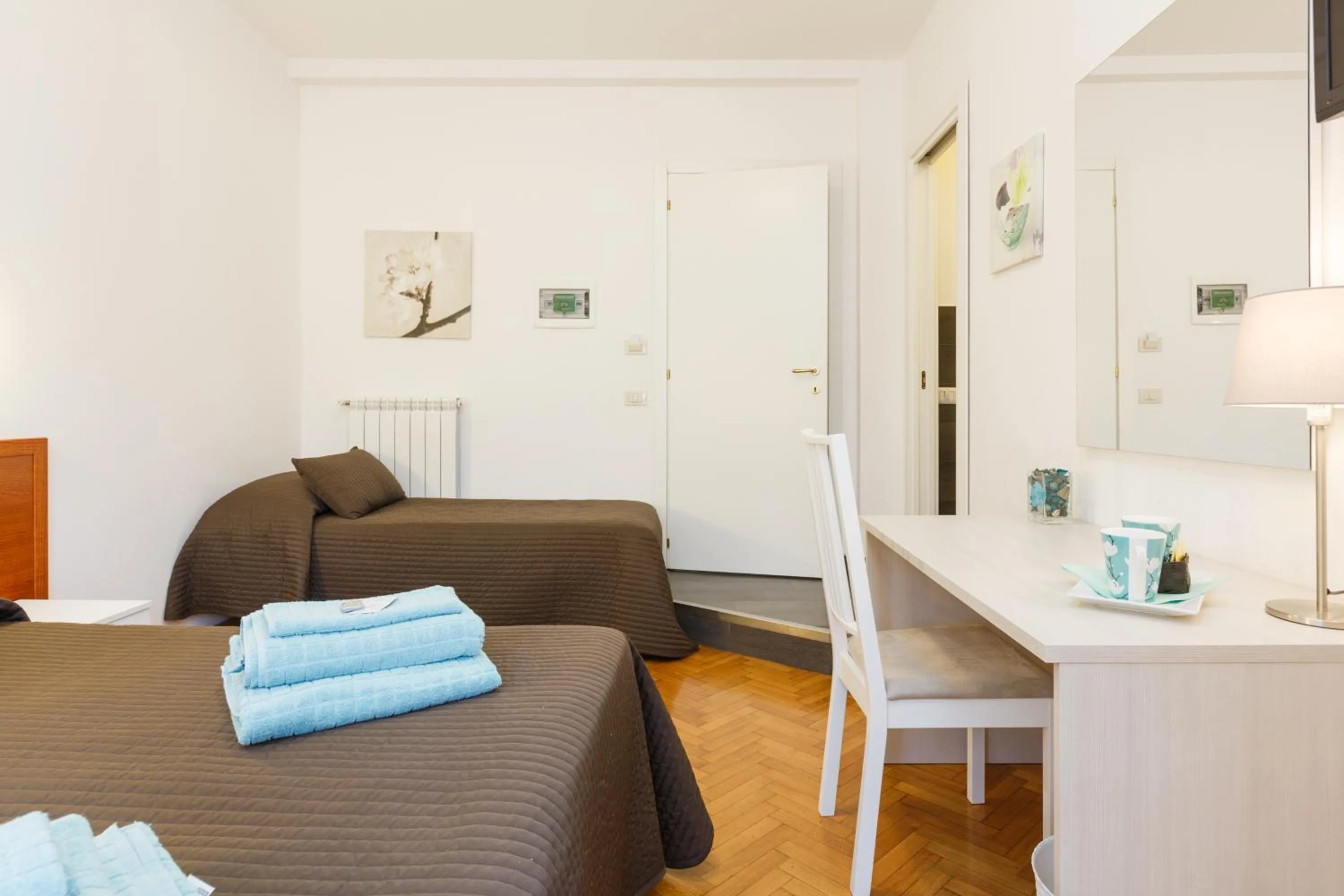 Photo of the whole room, Bed in Roma Trastevere Relais Guest House