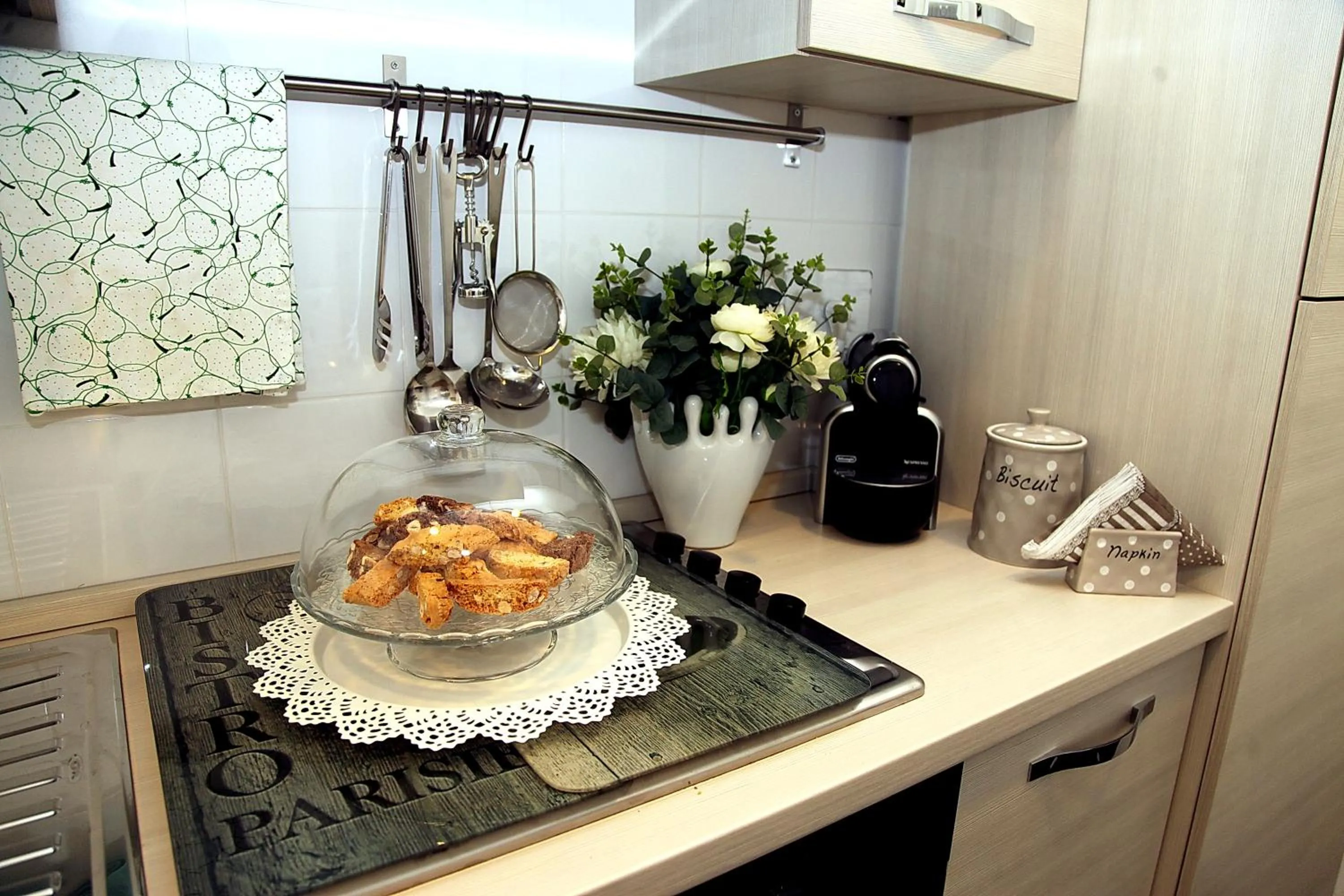 Kitchen or kitchenette in Roma Trastevere Relais Guest House
