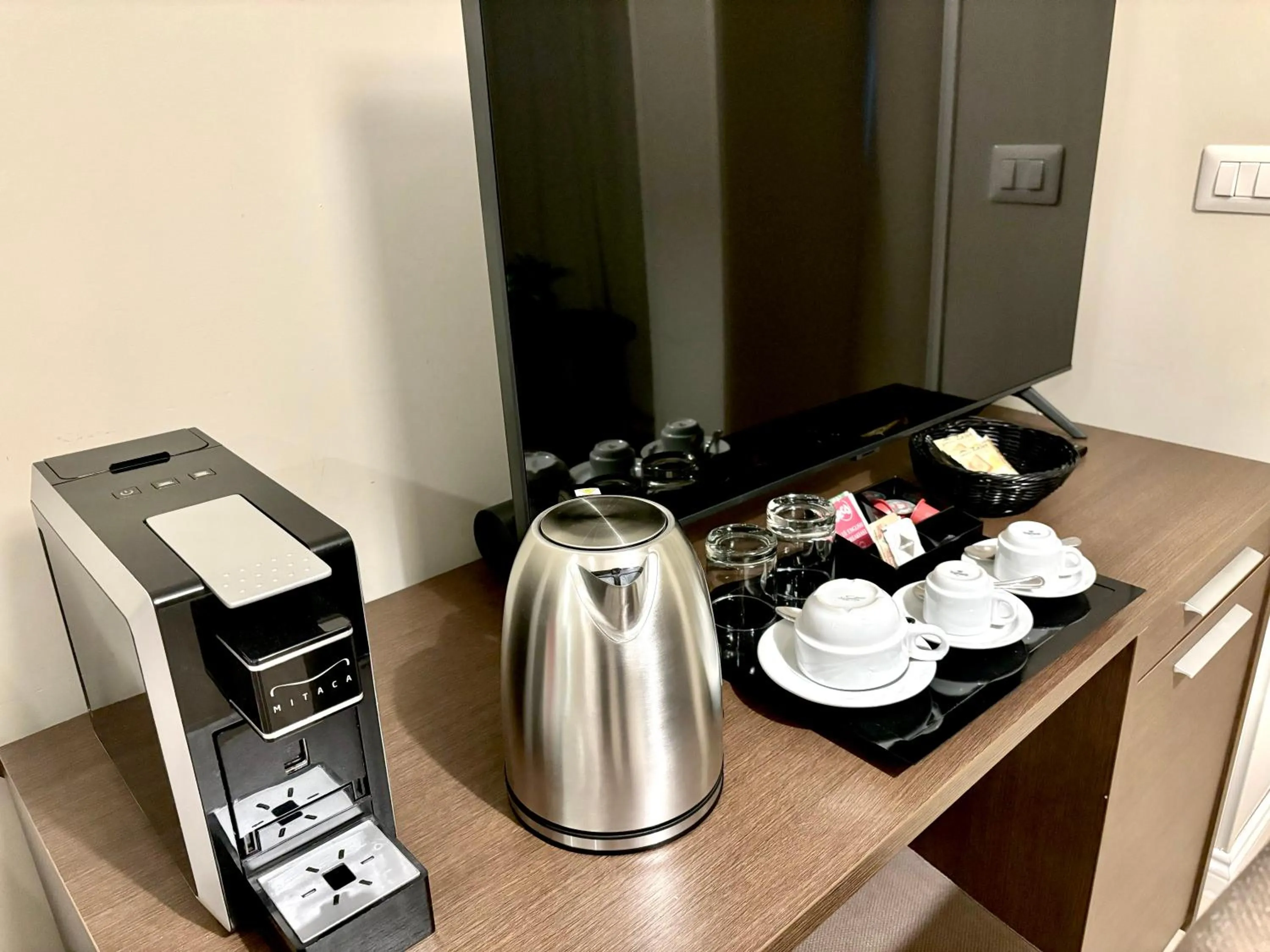 Coffee/tea facilities in Les Suites Bari Italian Excellence Bed and Breakfast