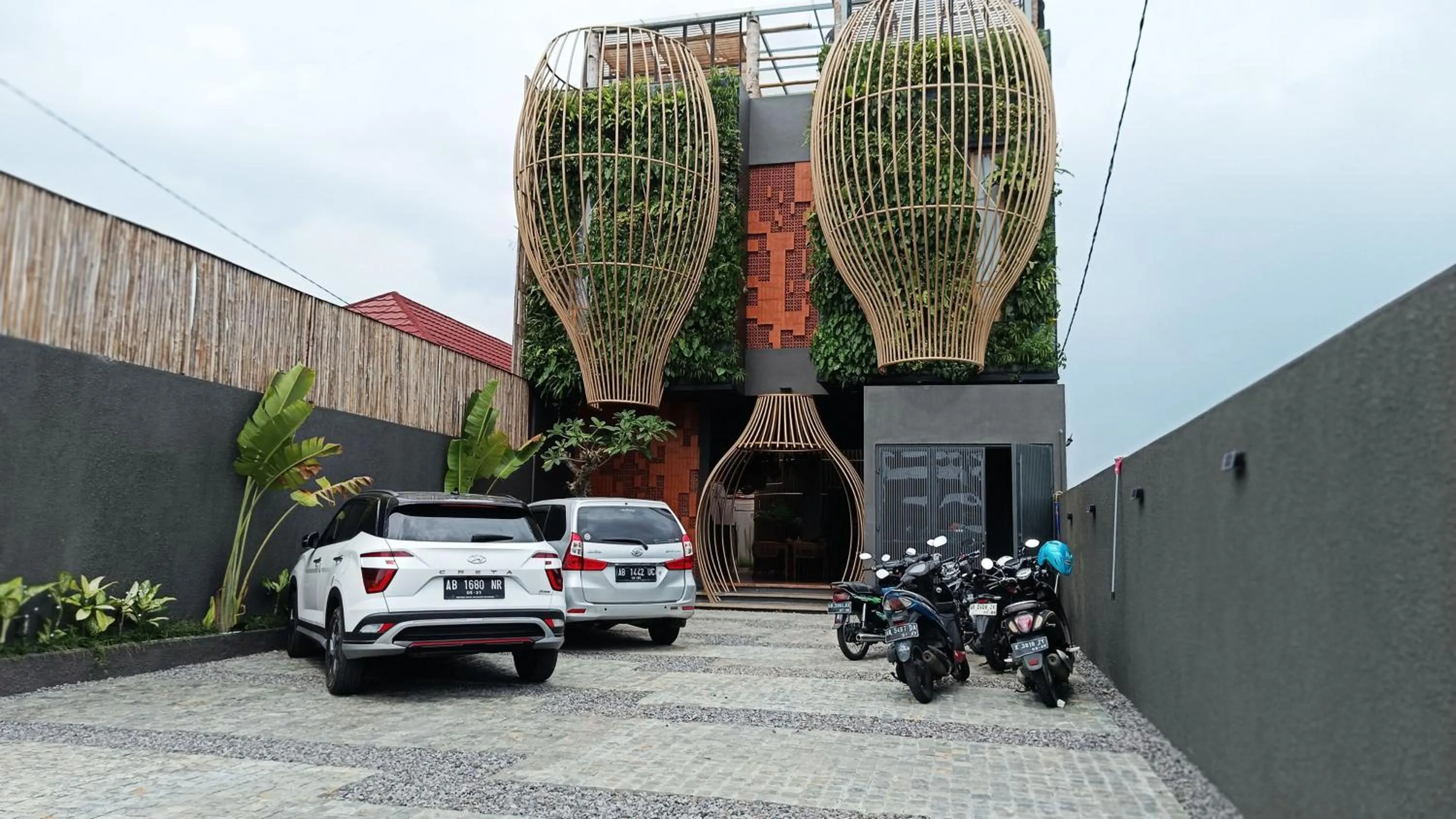 Property building in Sangkar Cottage & Eatery