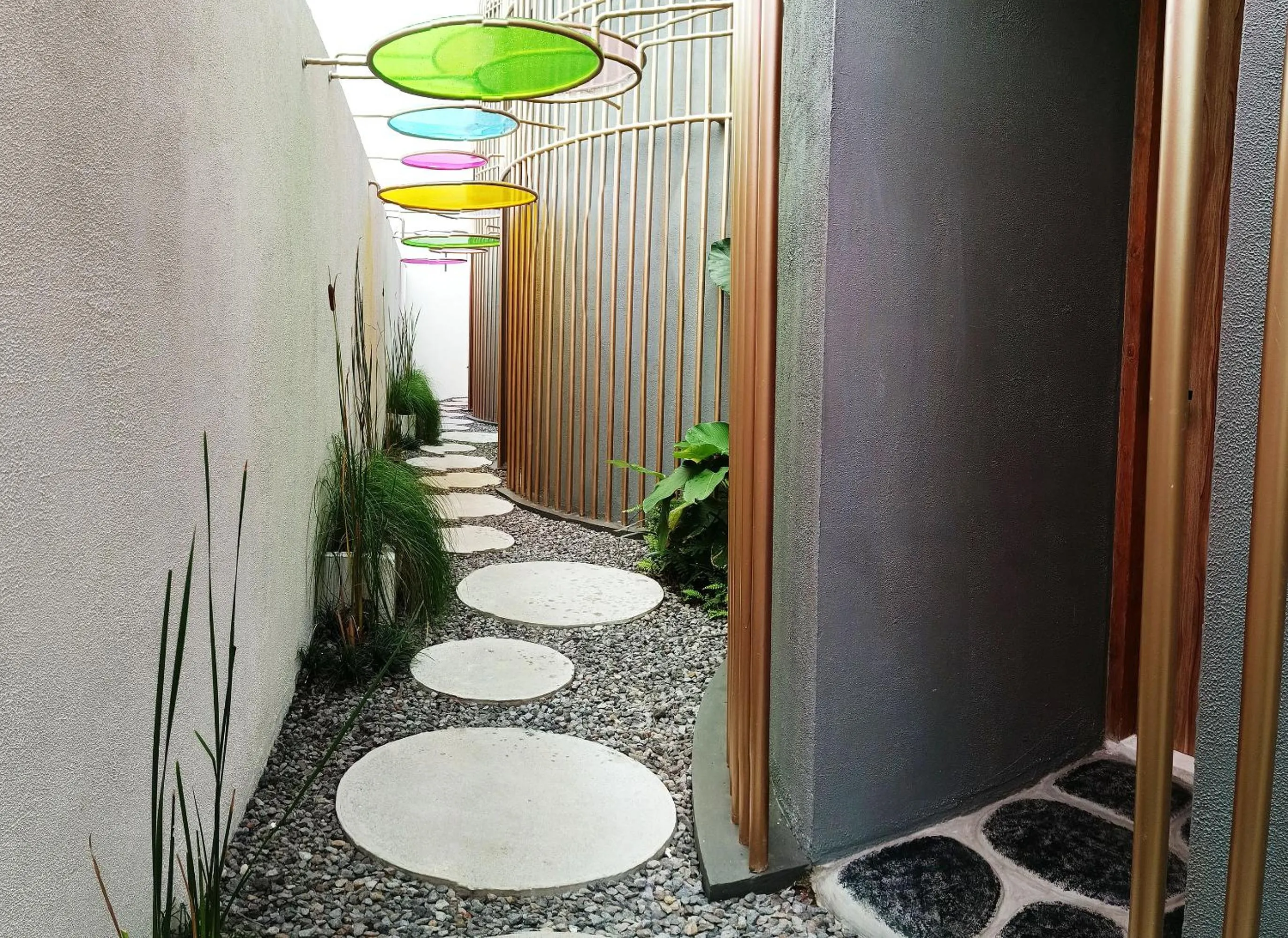 Street view in Sangkar Cottage & Eatery