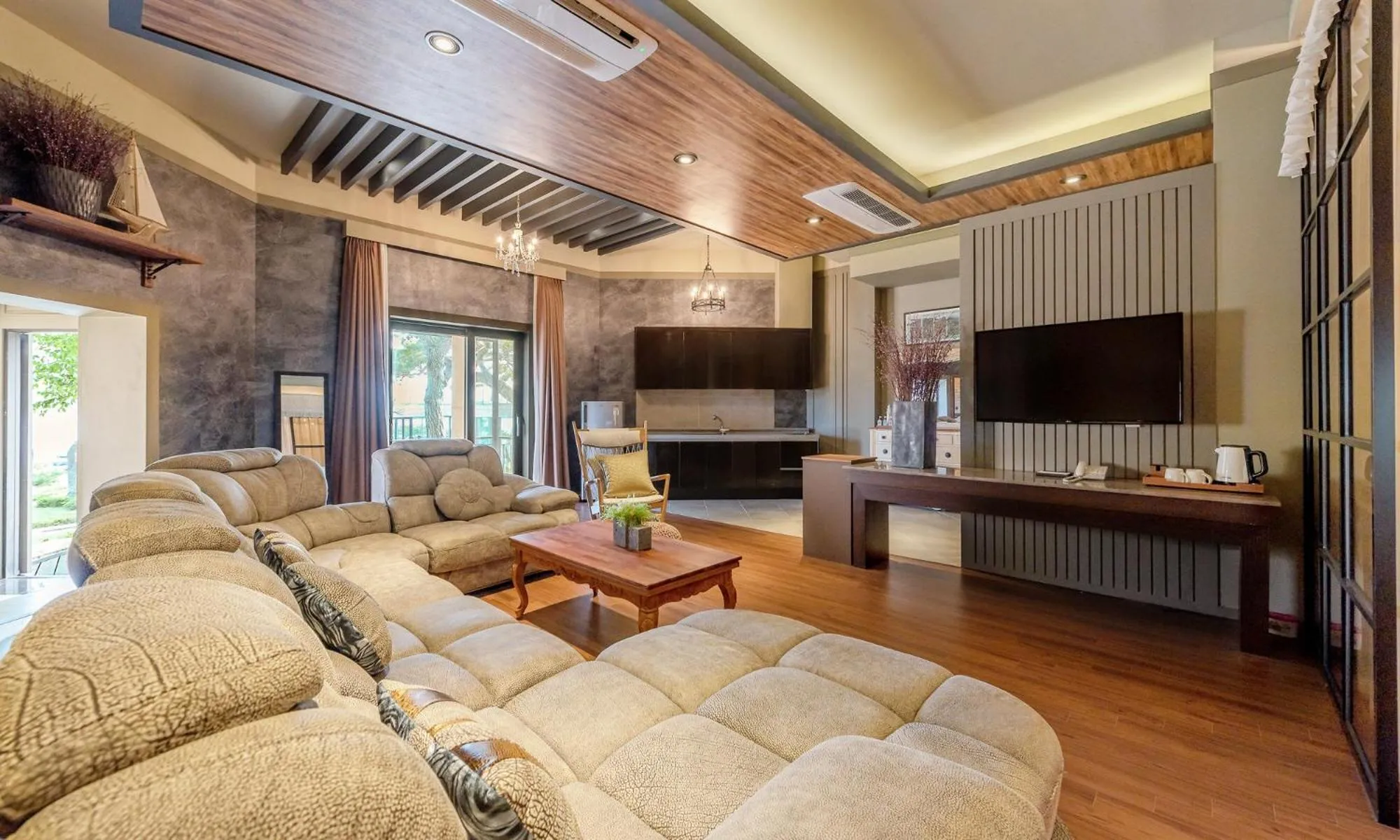 TV and multimedia in Goseong hansan marina