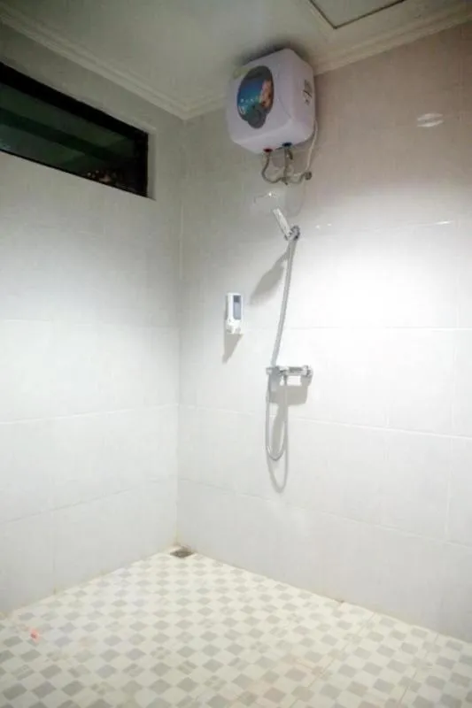Shower in Cikidang Resort