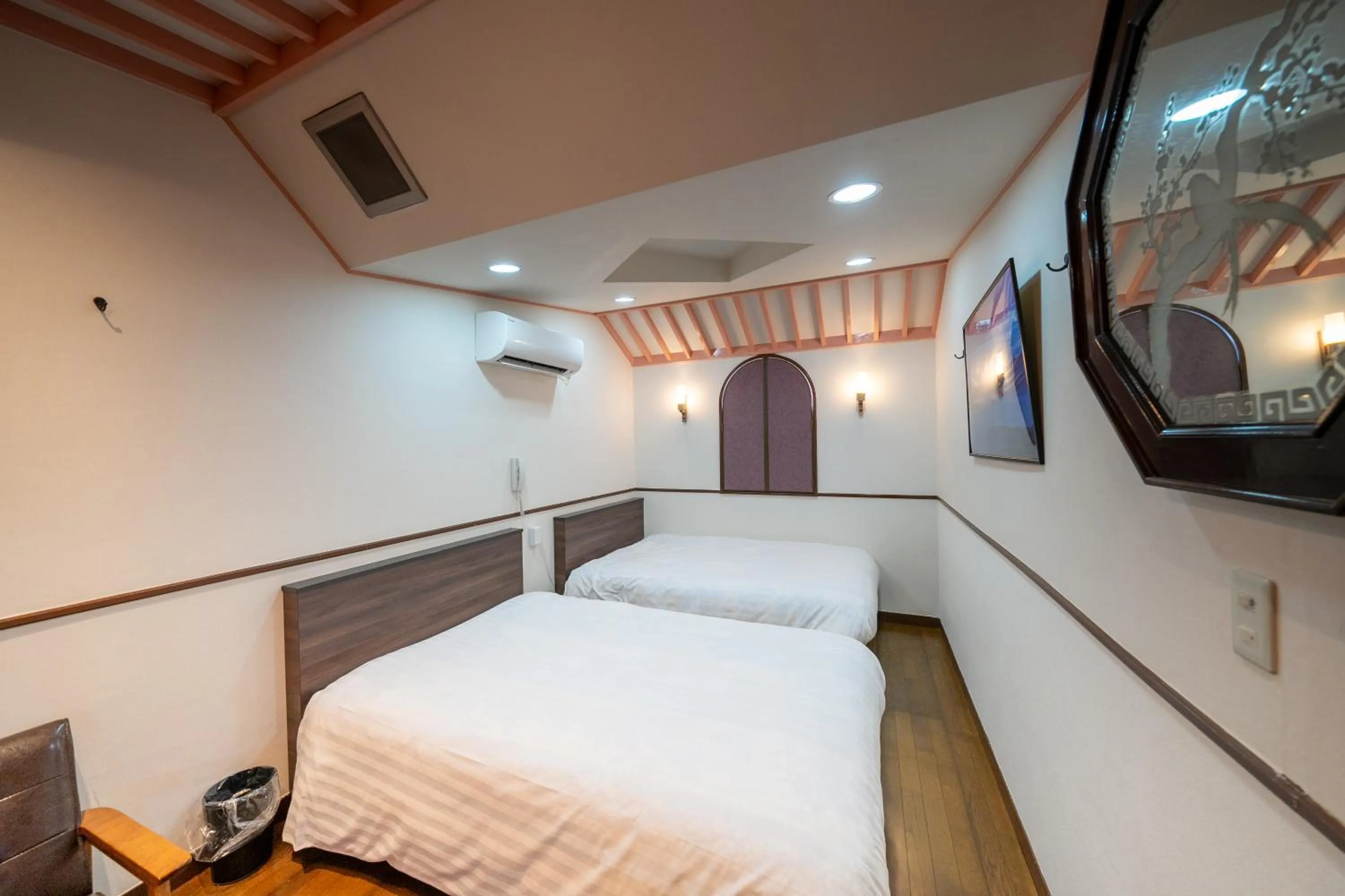 Bedroom, Bed in Grand Hotel Narita Airport