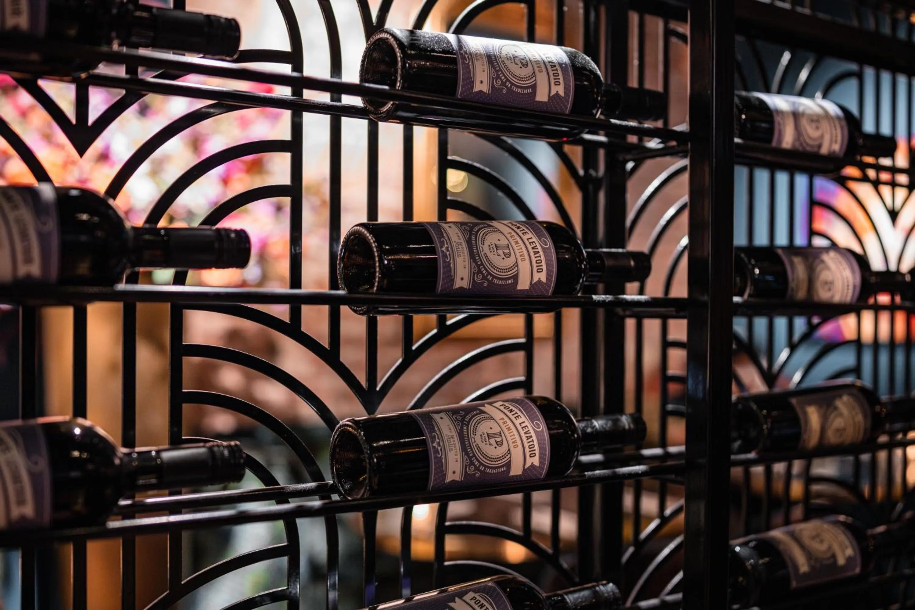 Restaurant/places to eat in Ambassador City Centre Hotel