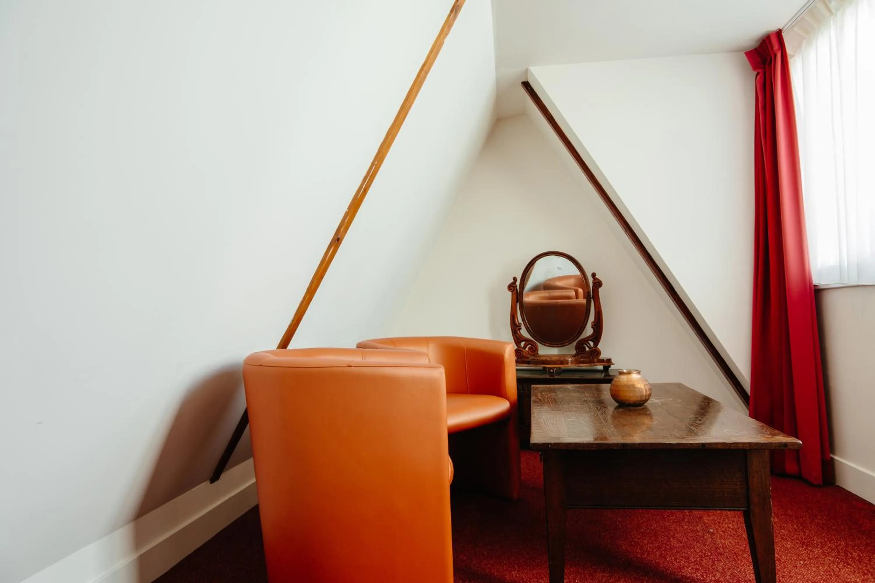 Patio in Ambassador City Centre Hotel