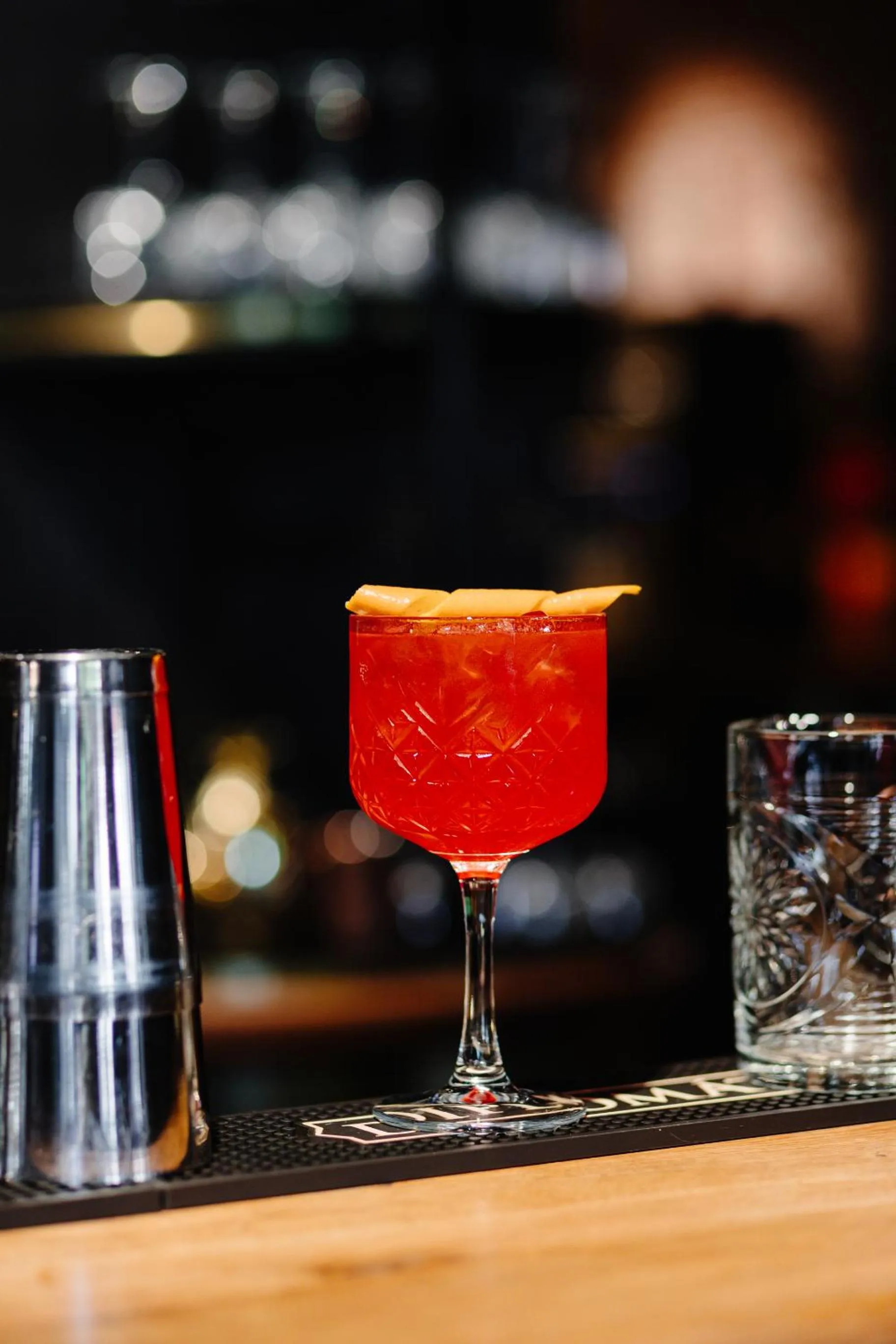 Food and drinks in Ambassador City Centre Hotel