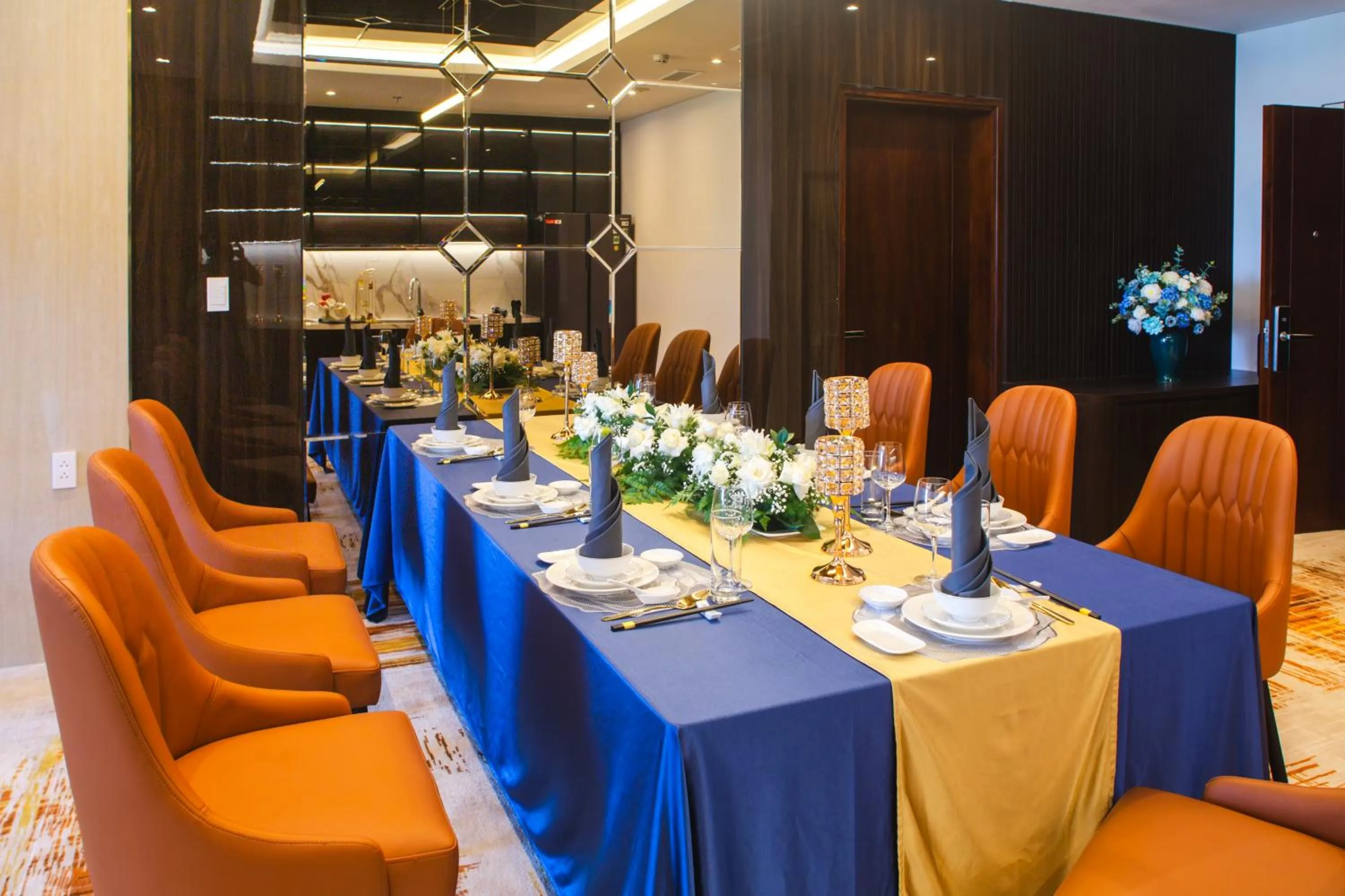 Living room in SANDALS AQUILA HOTEL