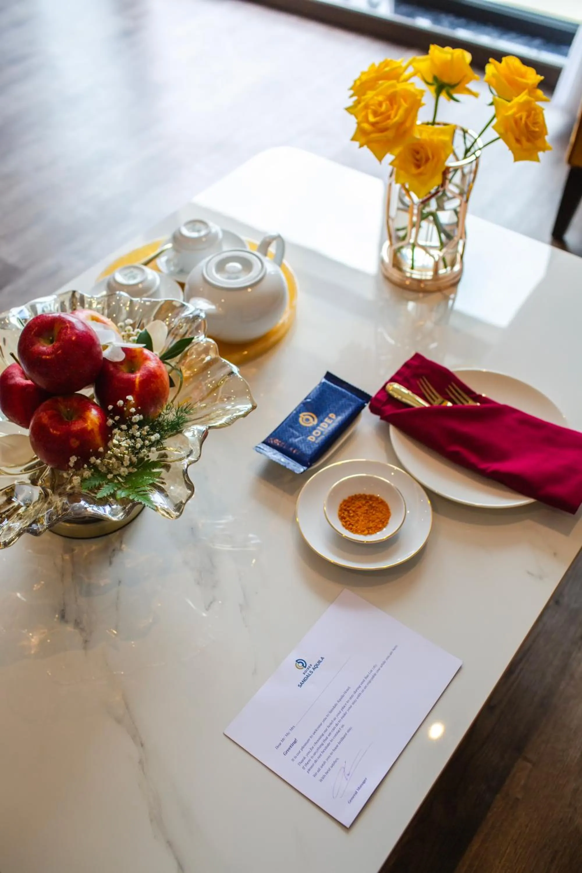 Food and drinks in SANDALS AQUILA HOTEL