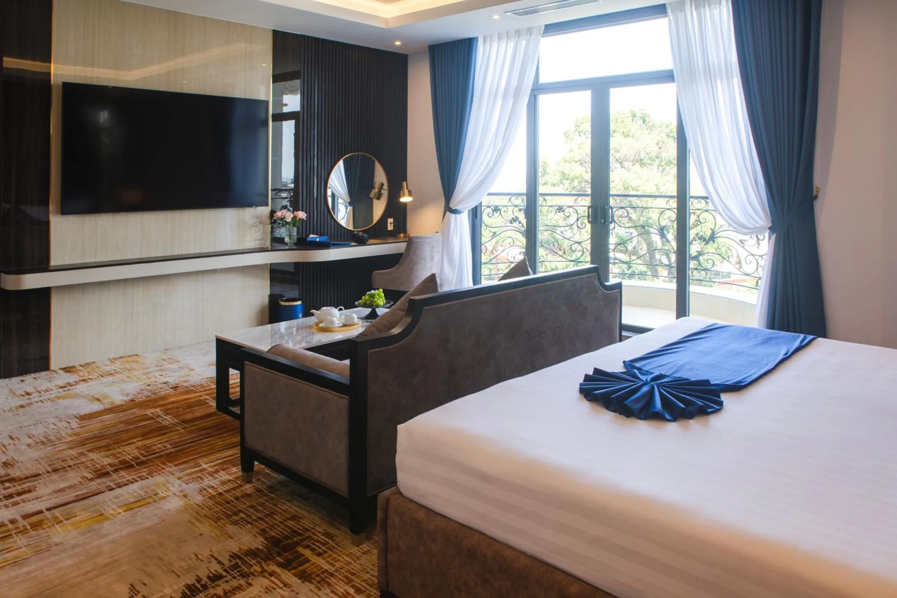 Bed in SANDALS AQUILA HOTEL