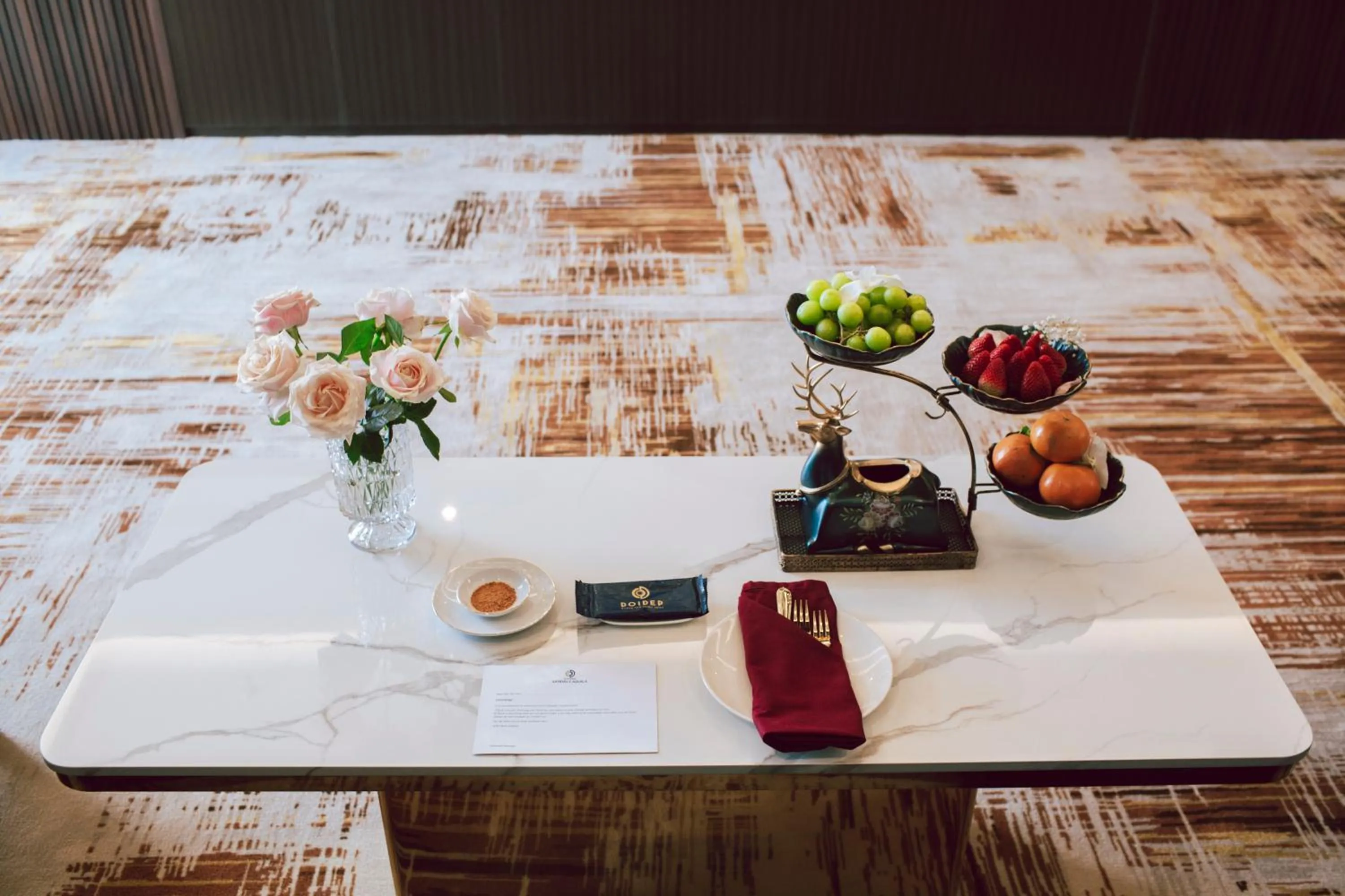 Food and drinks in SANDALS AQUILA HOTEL