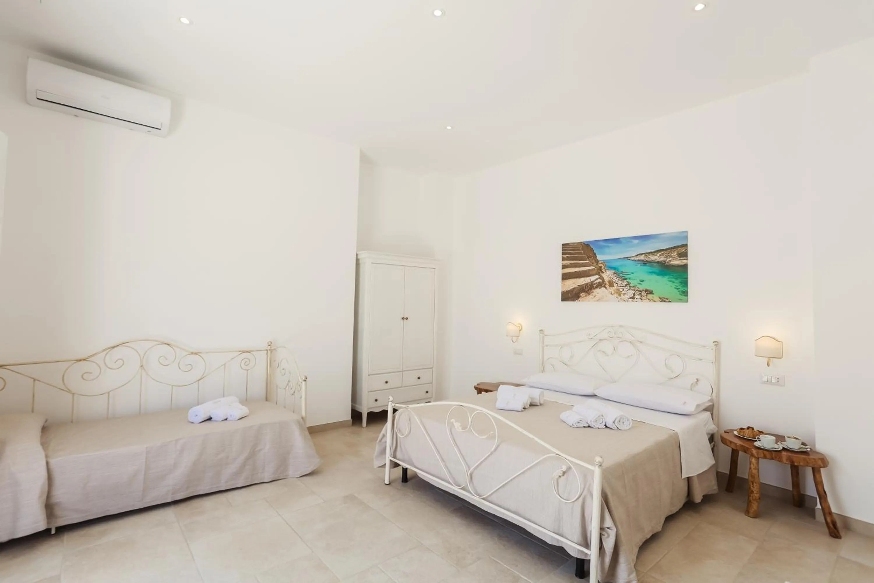 Photo of the whole room, Bed in Tenuta Cursano
