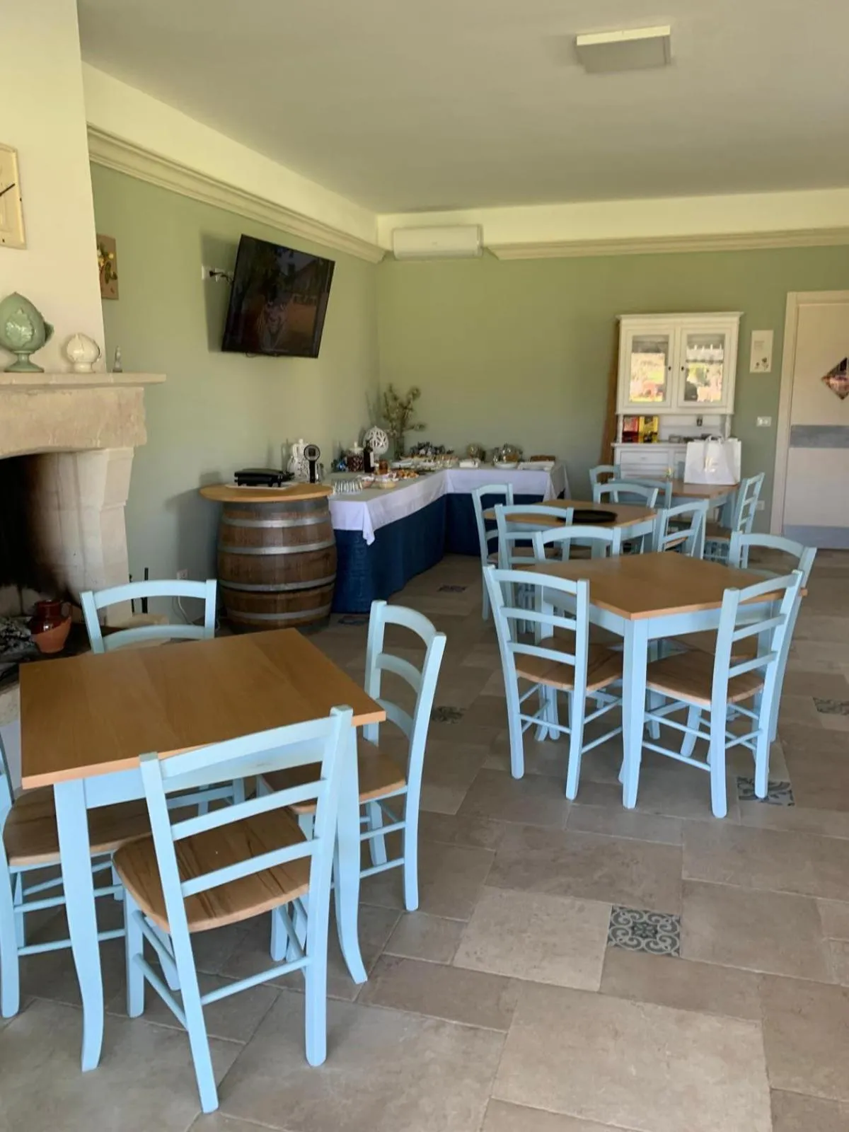 Restaurant/places to eat in Tenuta Cursano