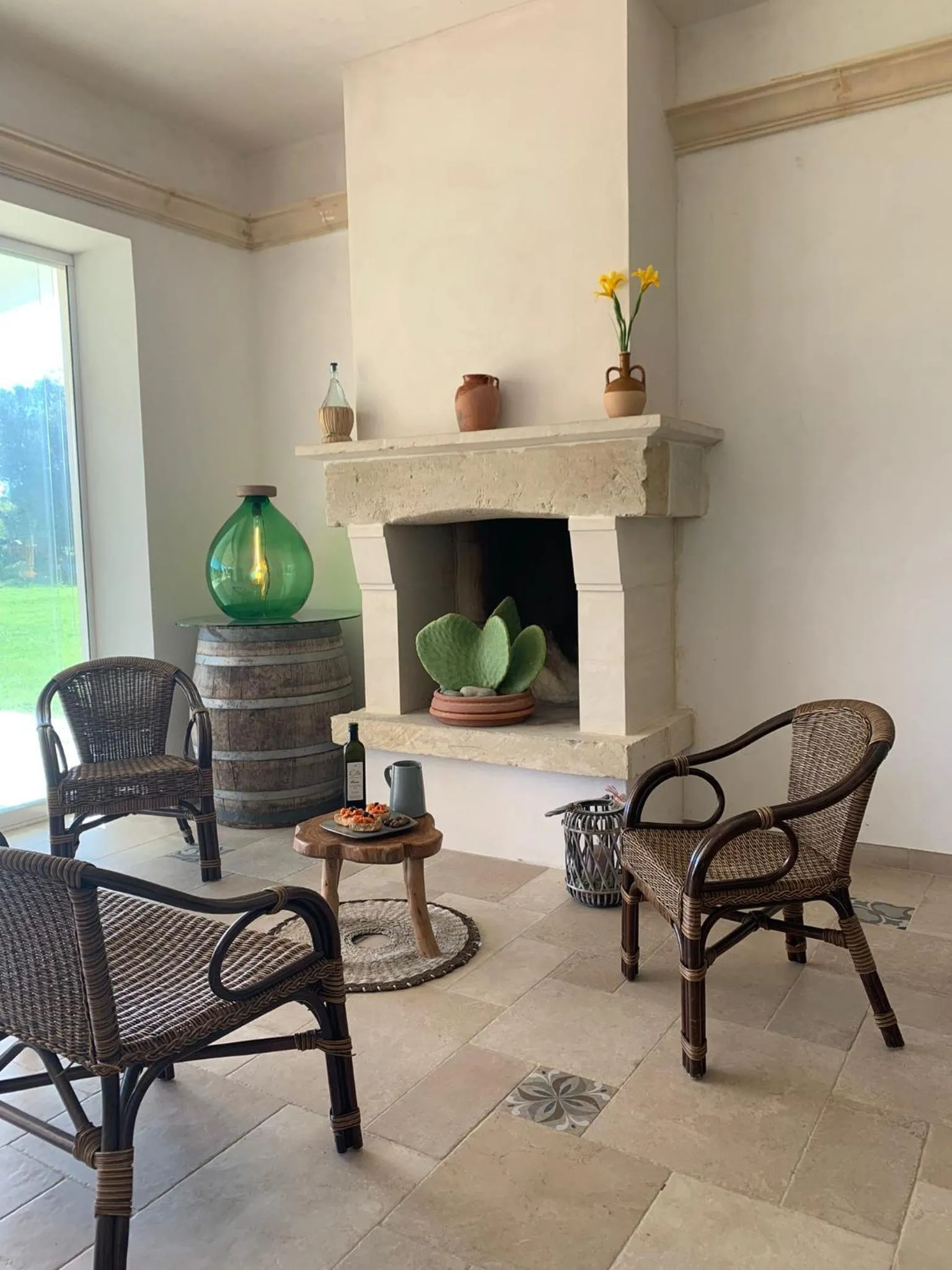 Communal lounge/ TV room in Tenuta Cursano