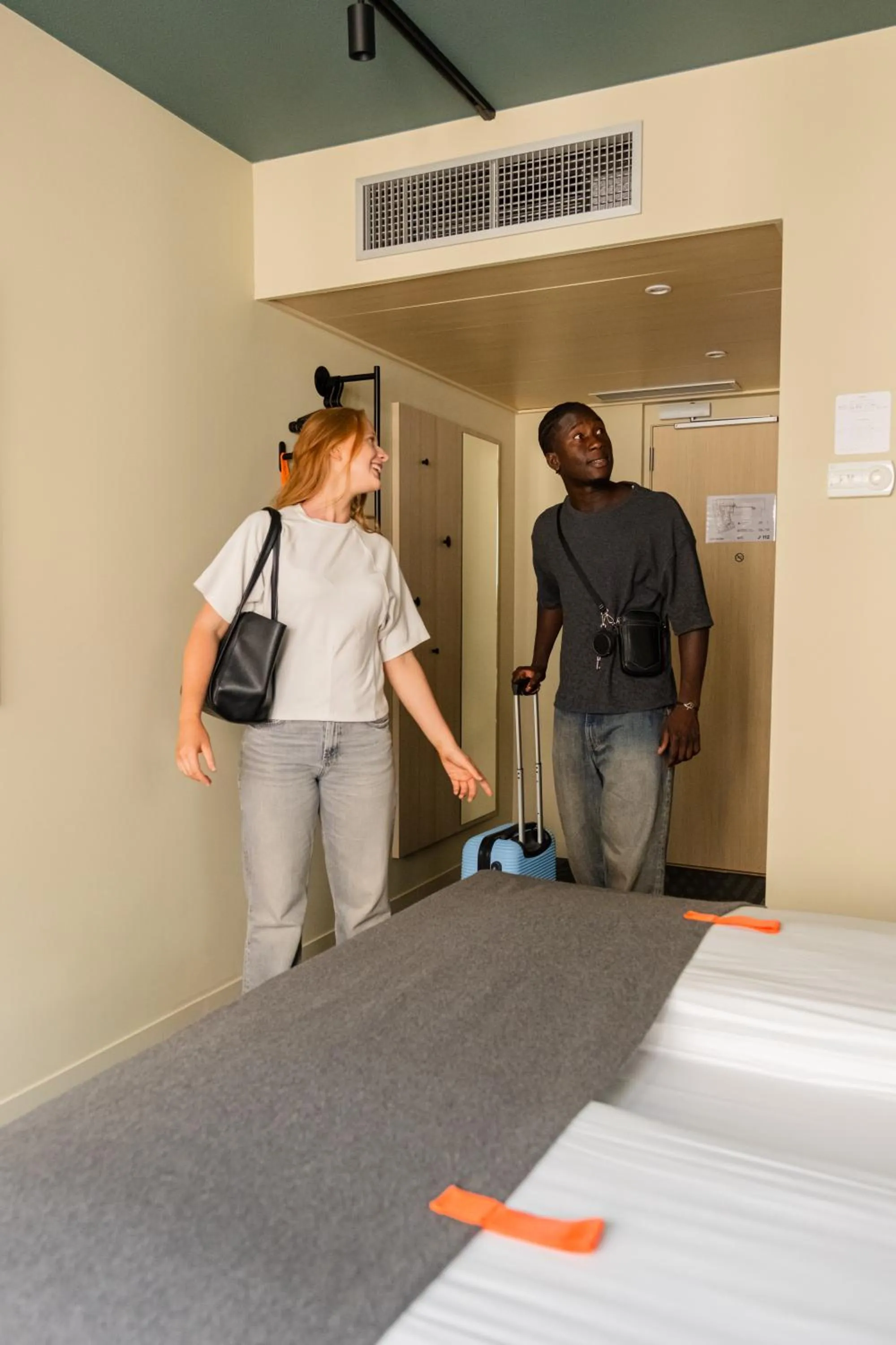 People in Citybox Brussels Centre Louise