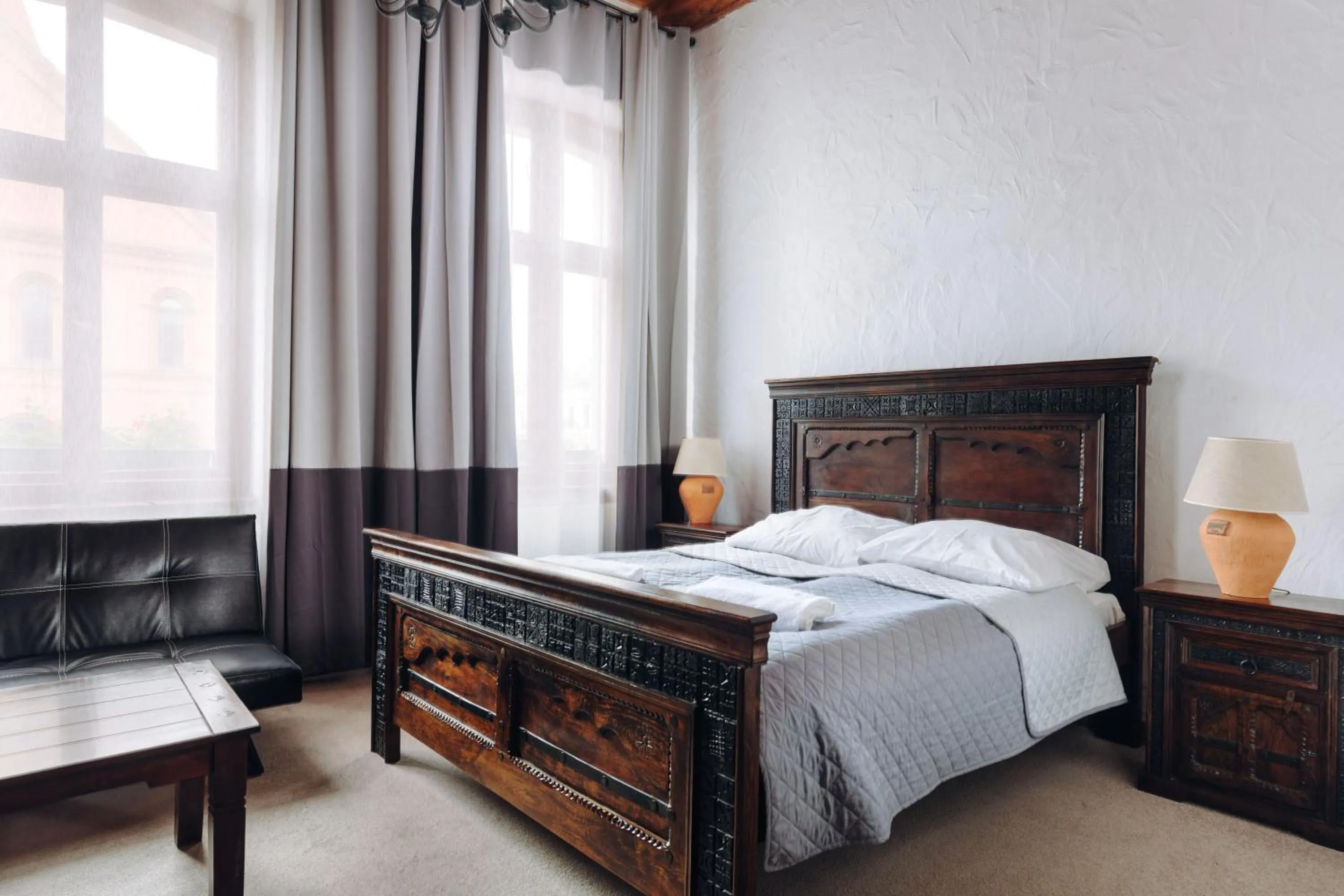 Bed in Hotel Legenda