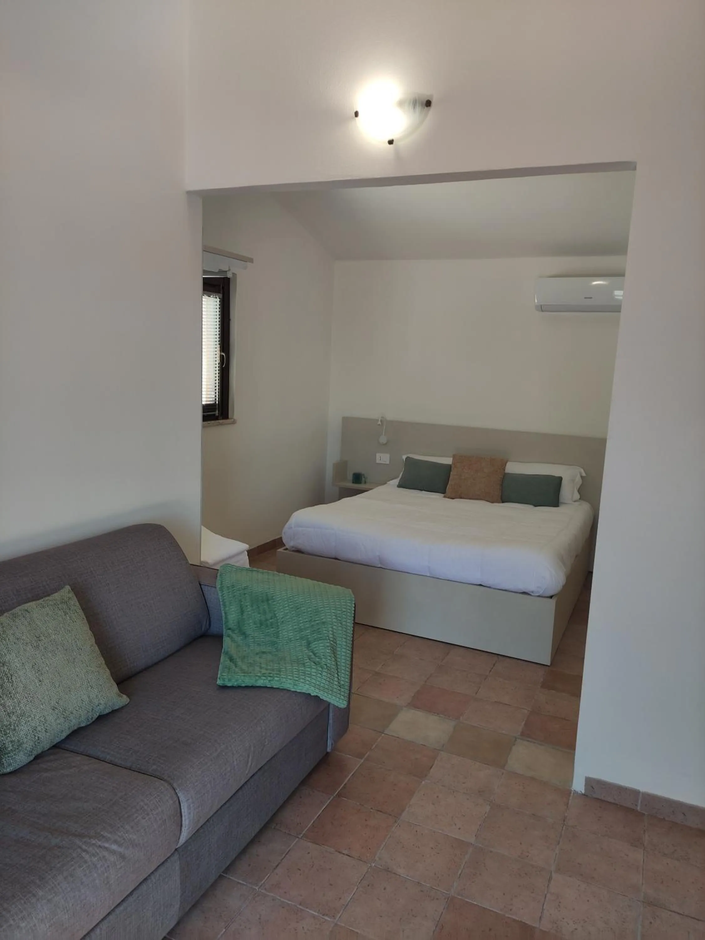 Photo of the whole room, Bed in Q Resort