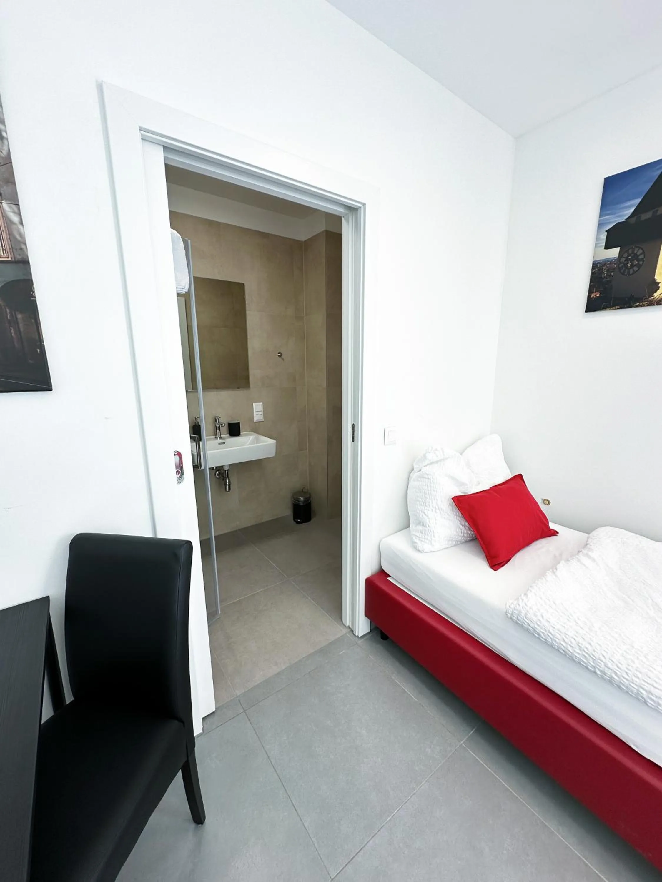 Bedroom, Bed in Grazora Living Apartments