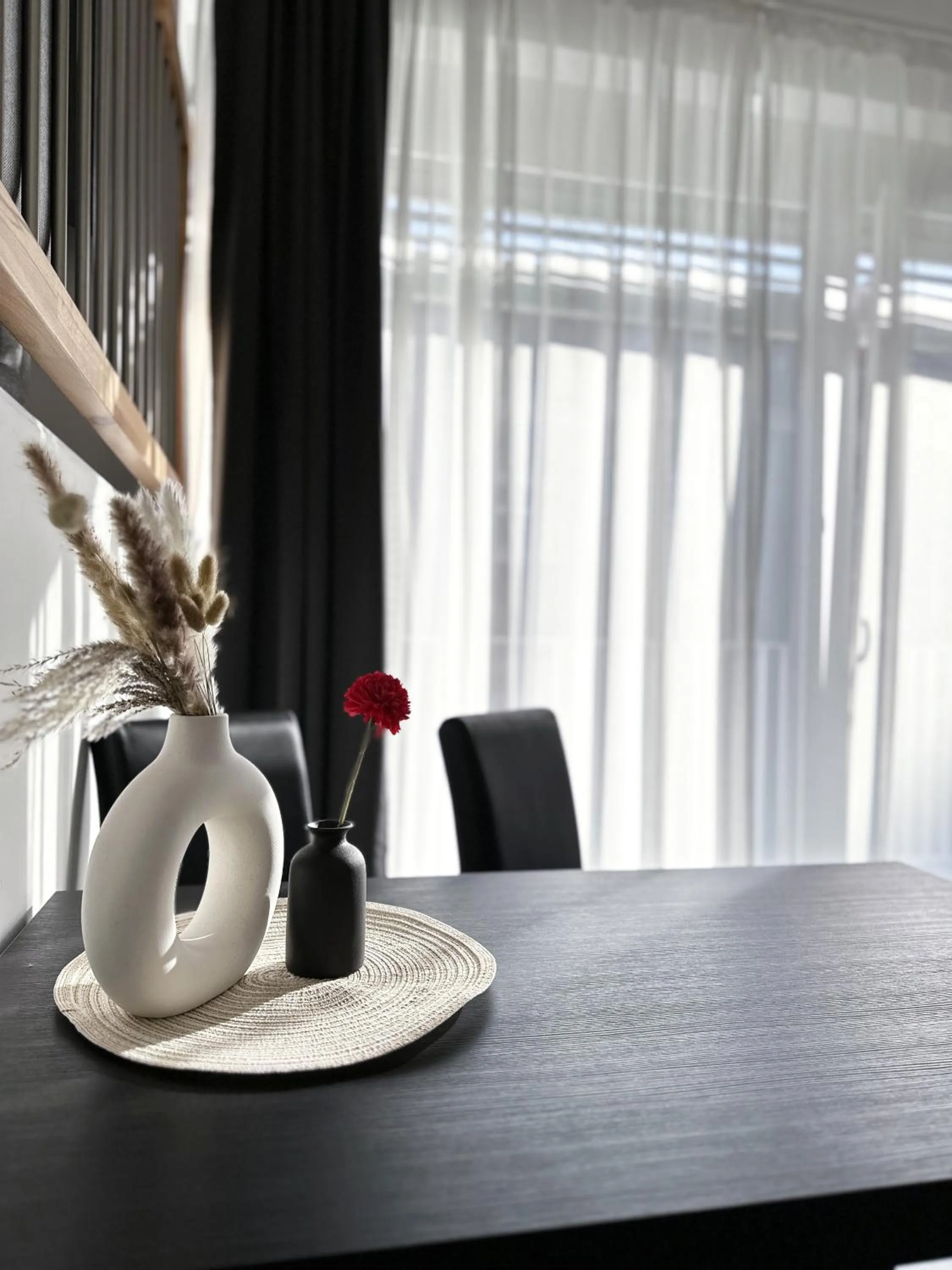 Dining area in Grazora Living Apartments