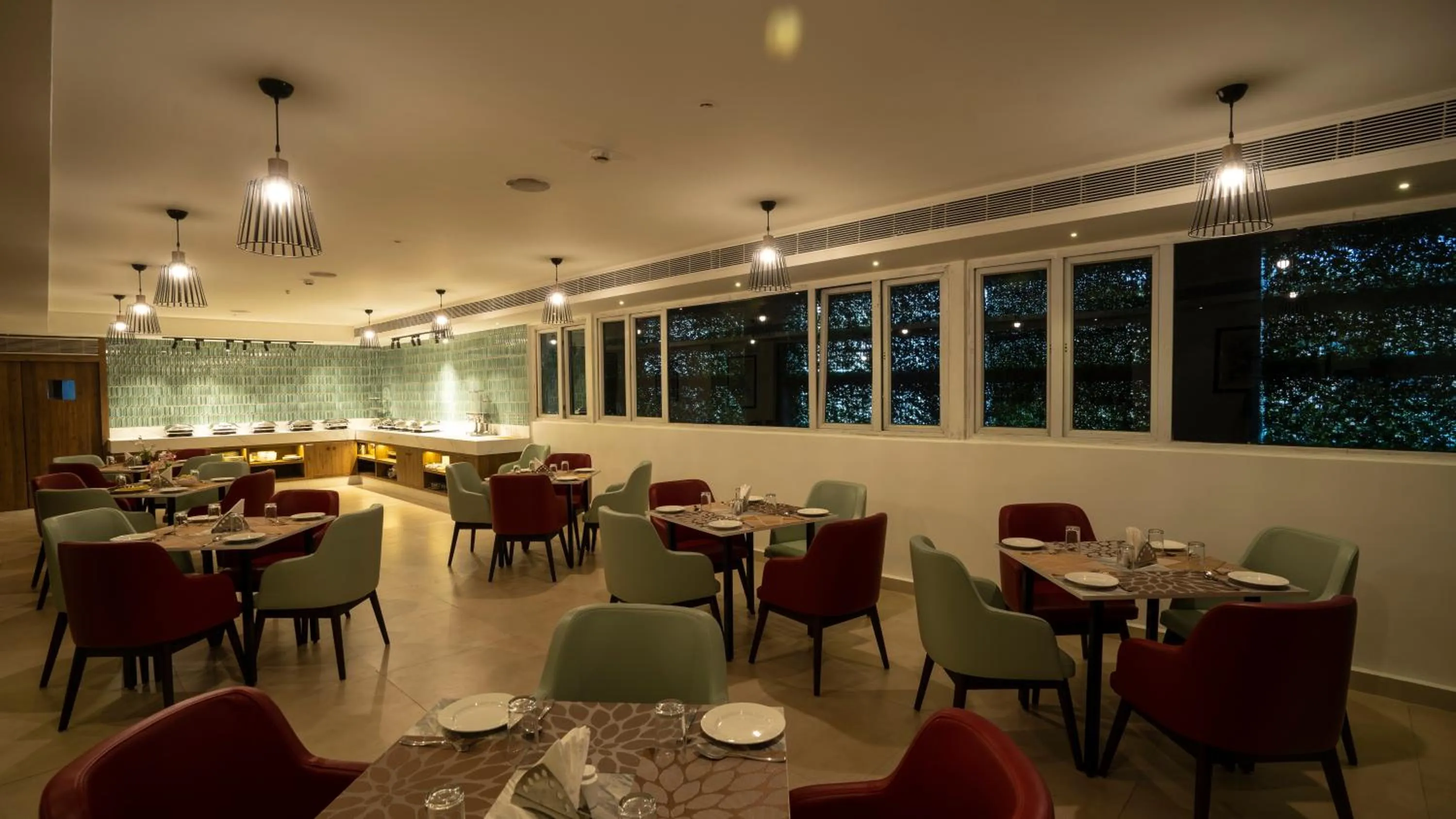 Restaurant/places to eat in Grand Continent Secunderabad A Sarovar Portico Affiliate Hotel