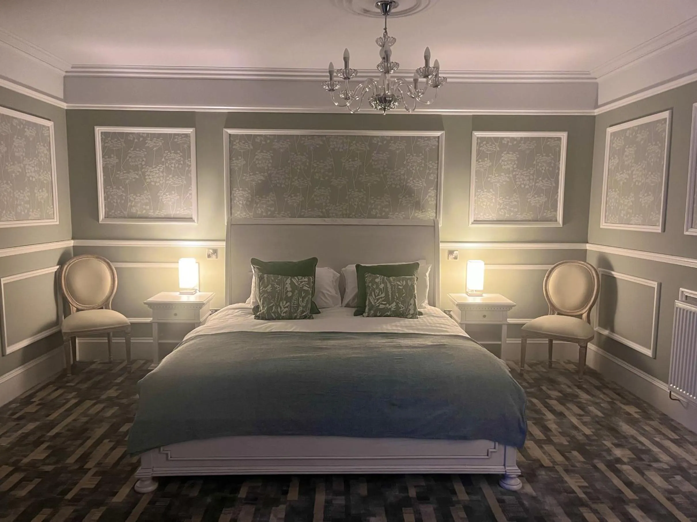 Restaurant/places to eat, Bed in Kings Arms Hotel