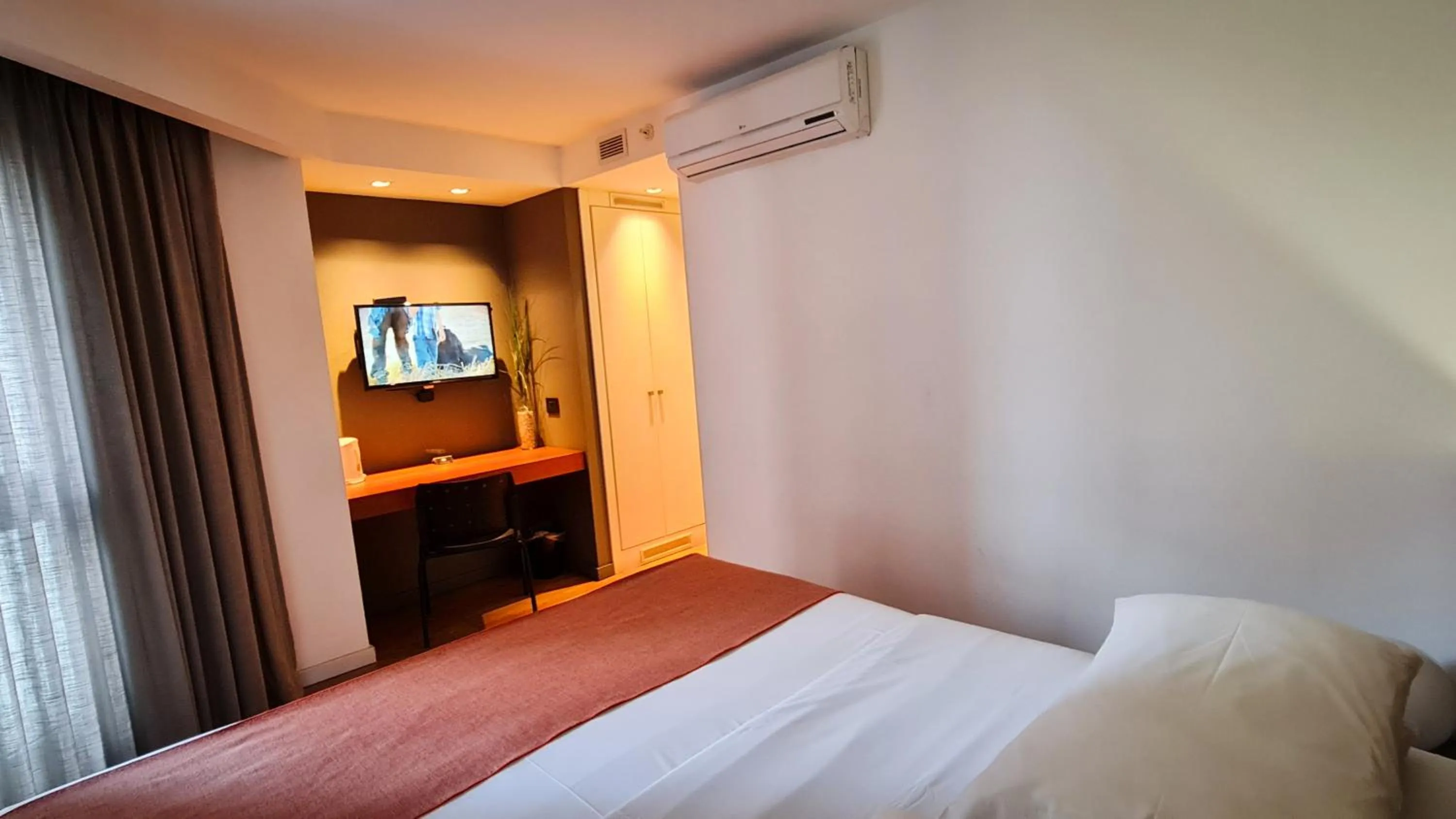 Bedroom, Bed in BIT Design Hotel