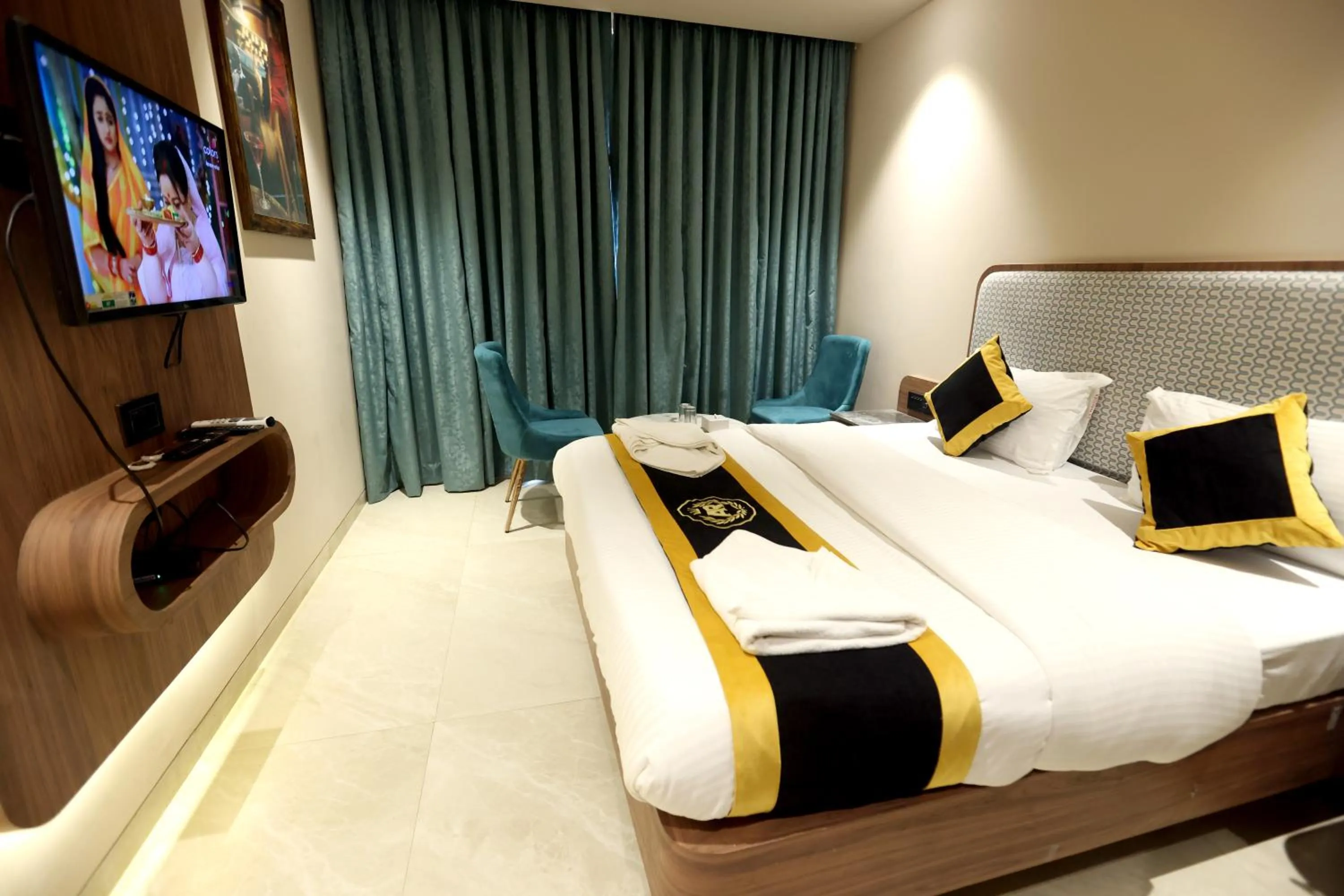 Bed in Hotel A R Paradise