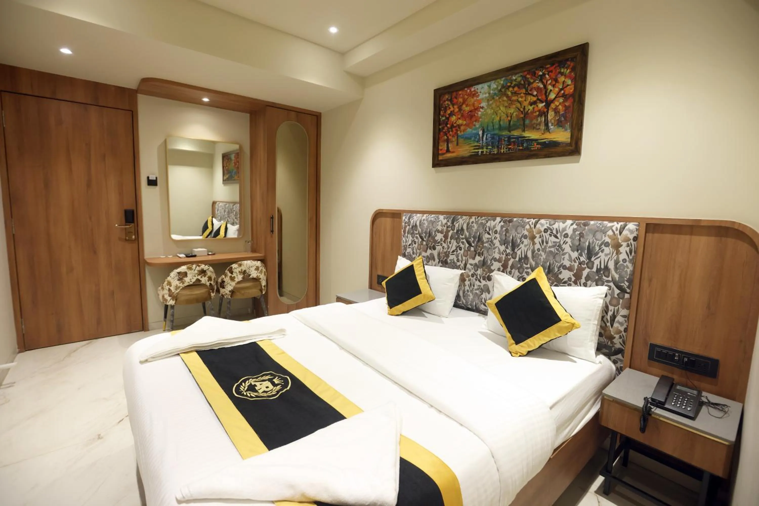 Bed in Hotel A R Paradise