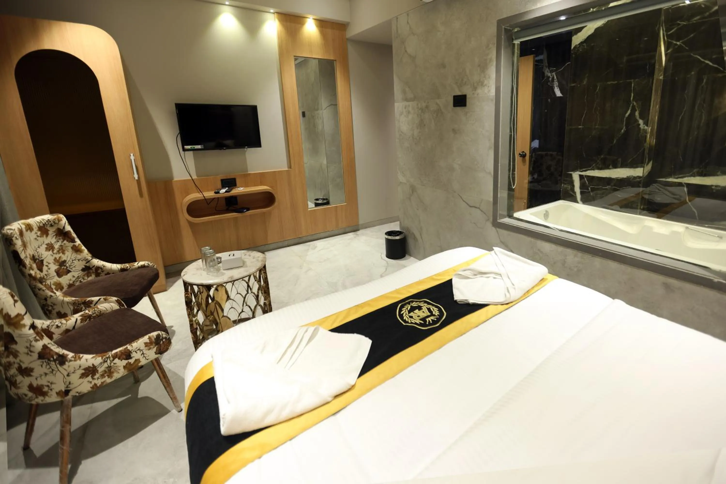 Bed in Hotel A R Paradise