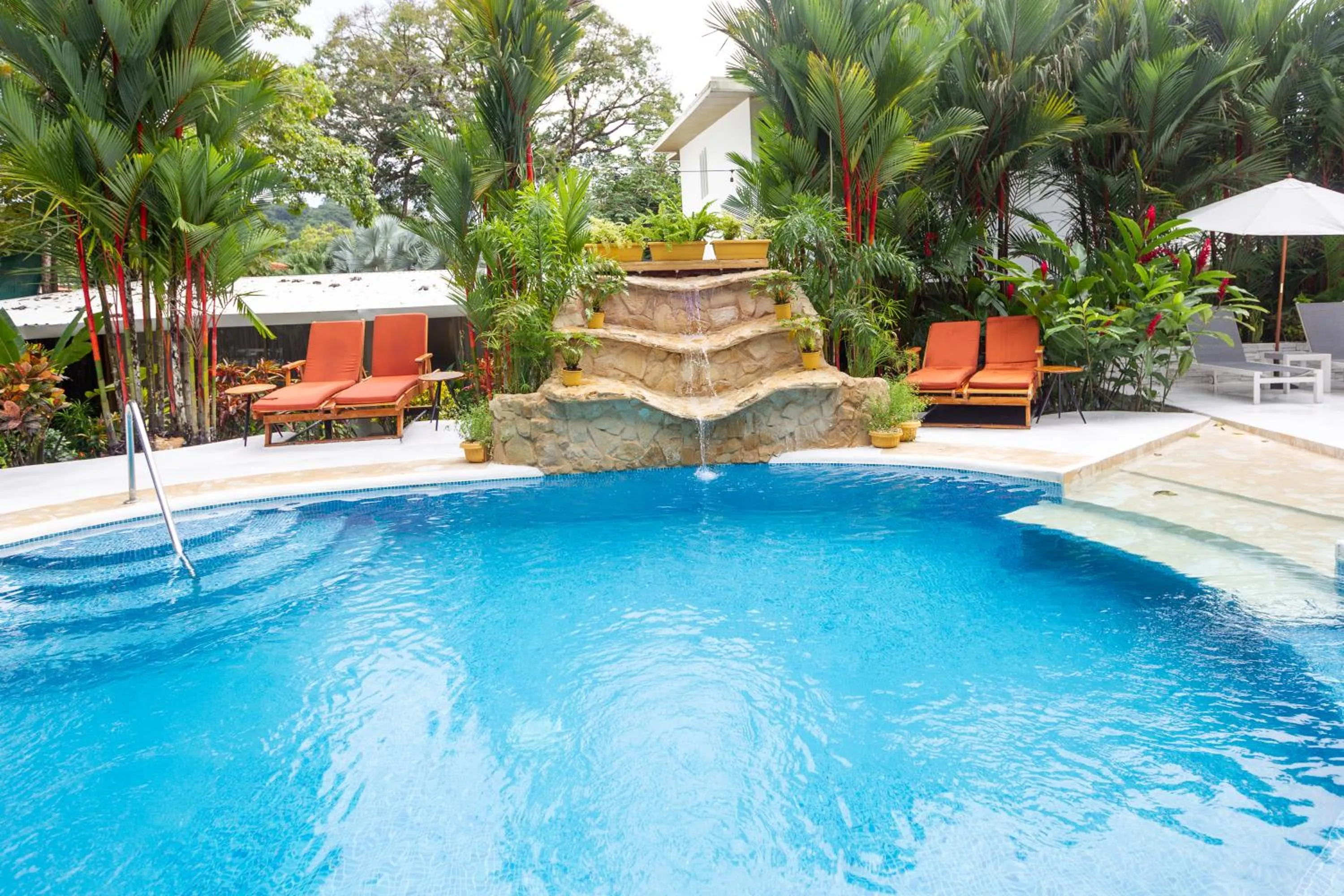 Swimming pool in La Vela Boutique Hotel