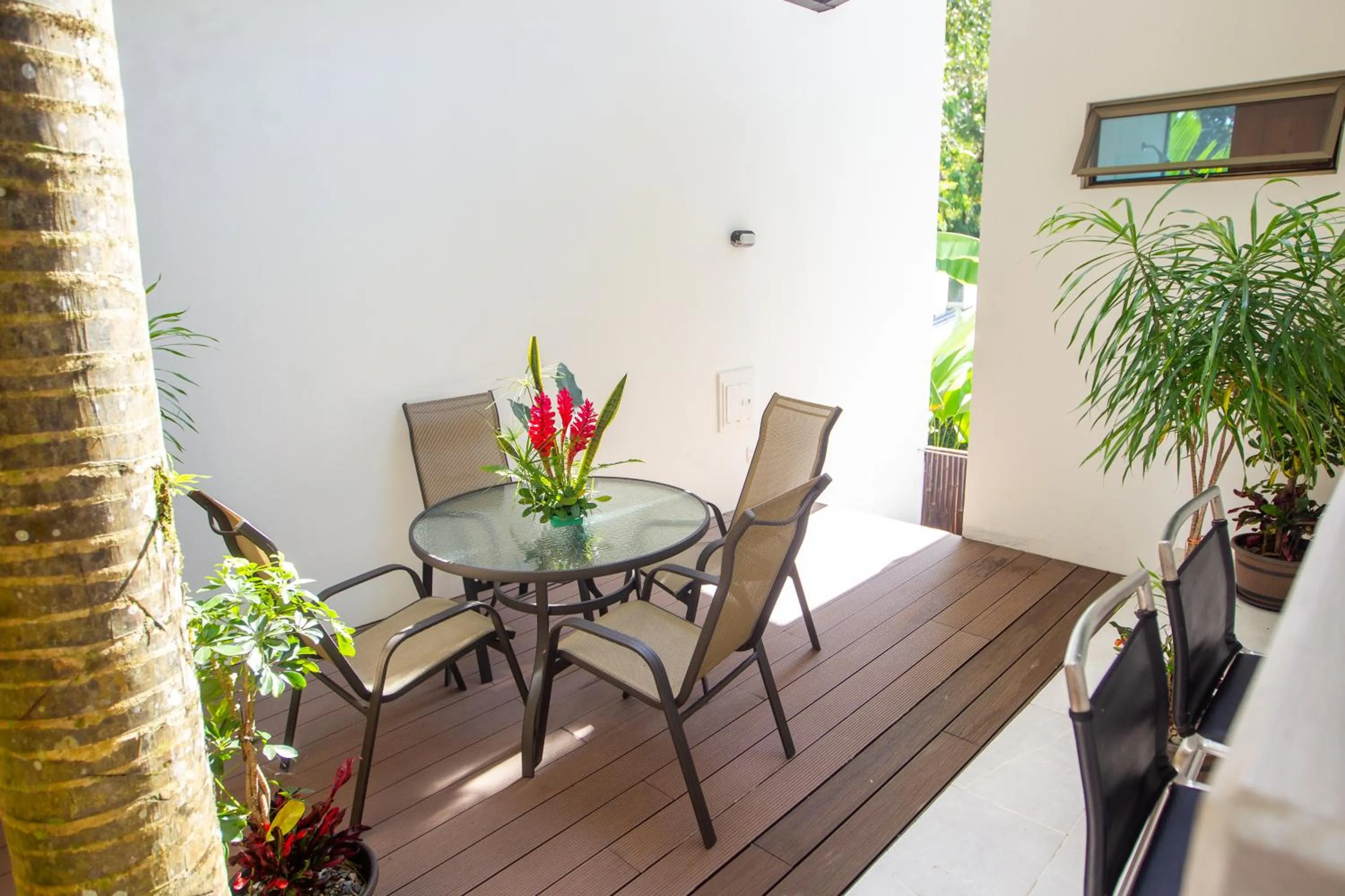 Patio in La Vela Boutique Hotel