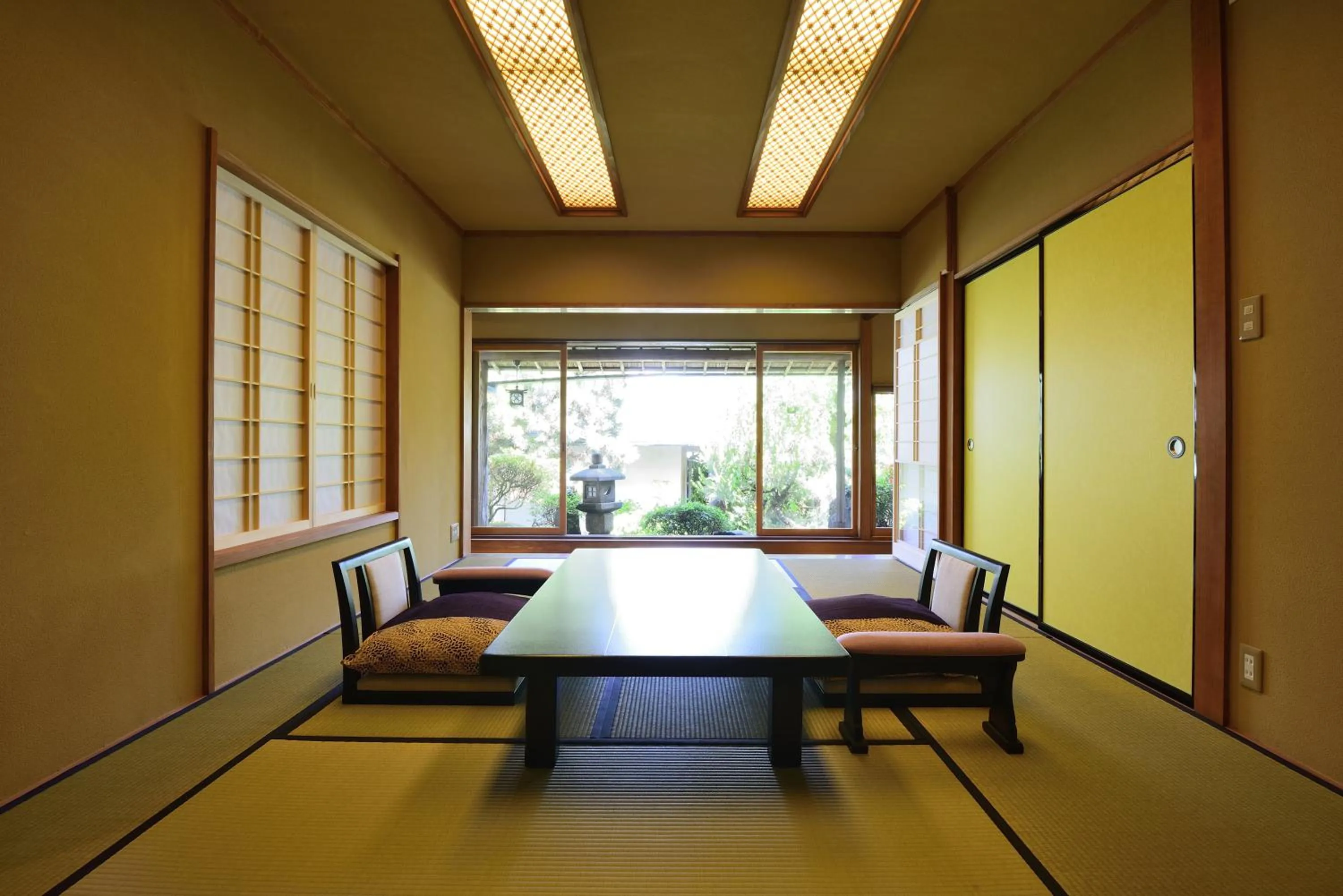 Dining Area in Atami Sekitei