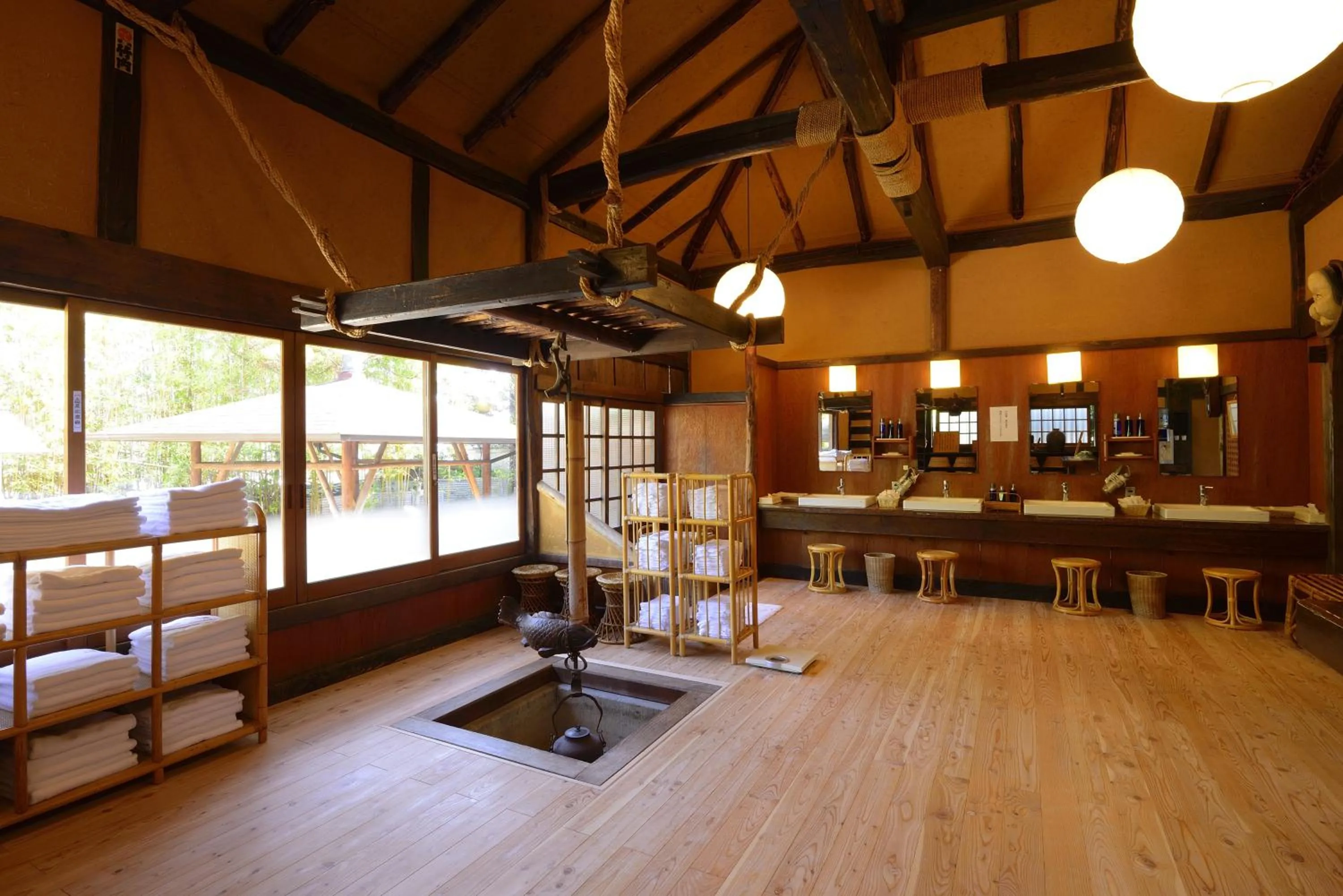 Public Bath in Atami Sekitei